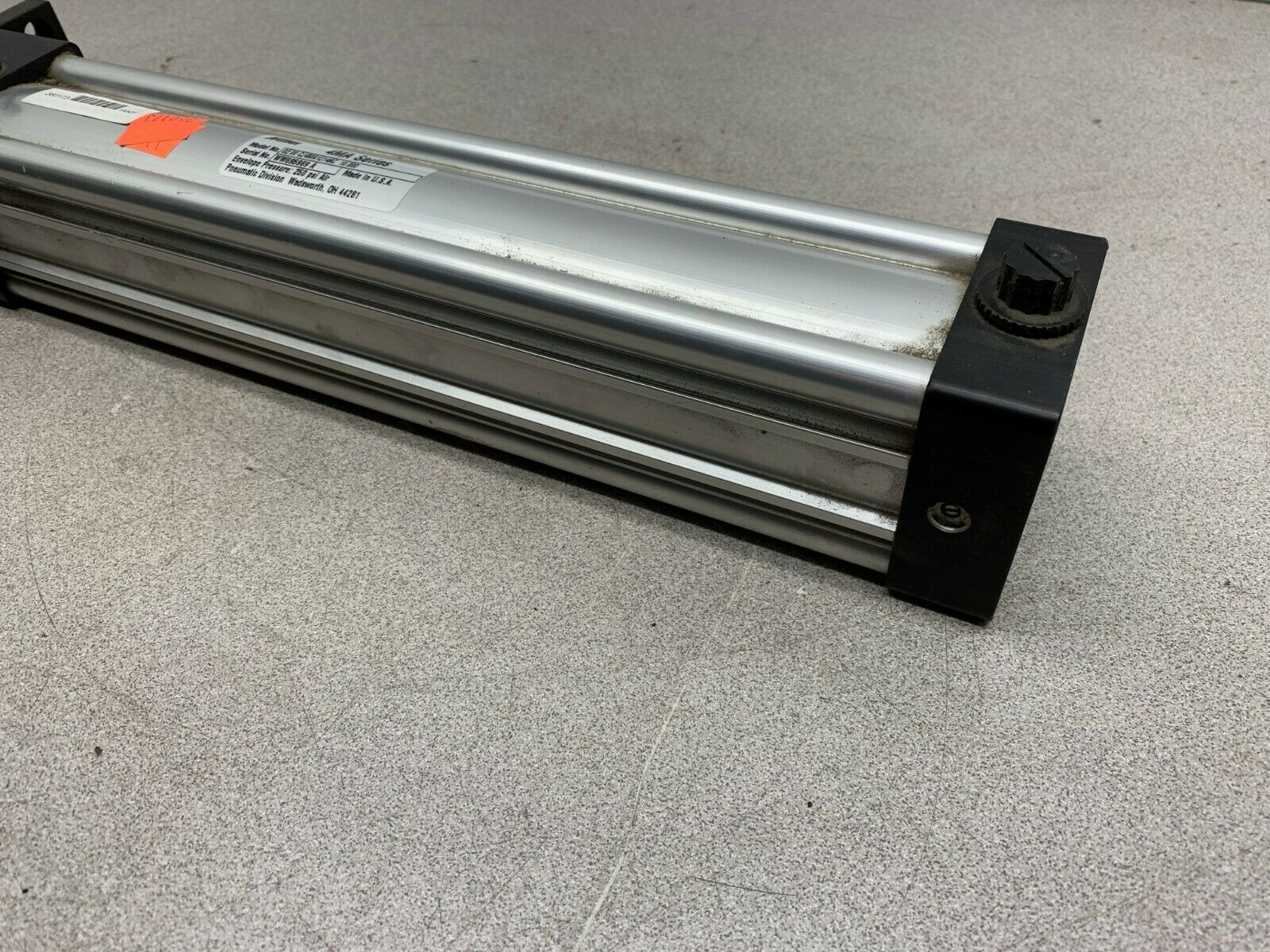 NEW NO BOX MILLER 4MA SERIES PNEUMATIC CYLINDER 02.00 CJ4MA1U14AC 10.000