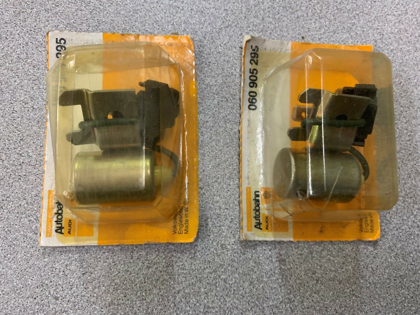 LOT OF 2 NEW NO BOX AUTOBAHN CONDENSOR  060 905 295