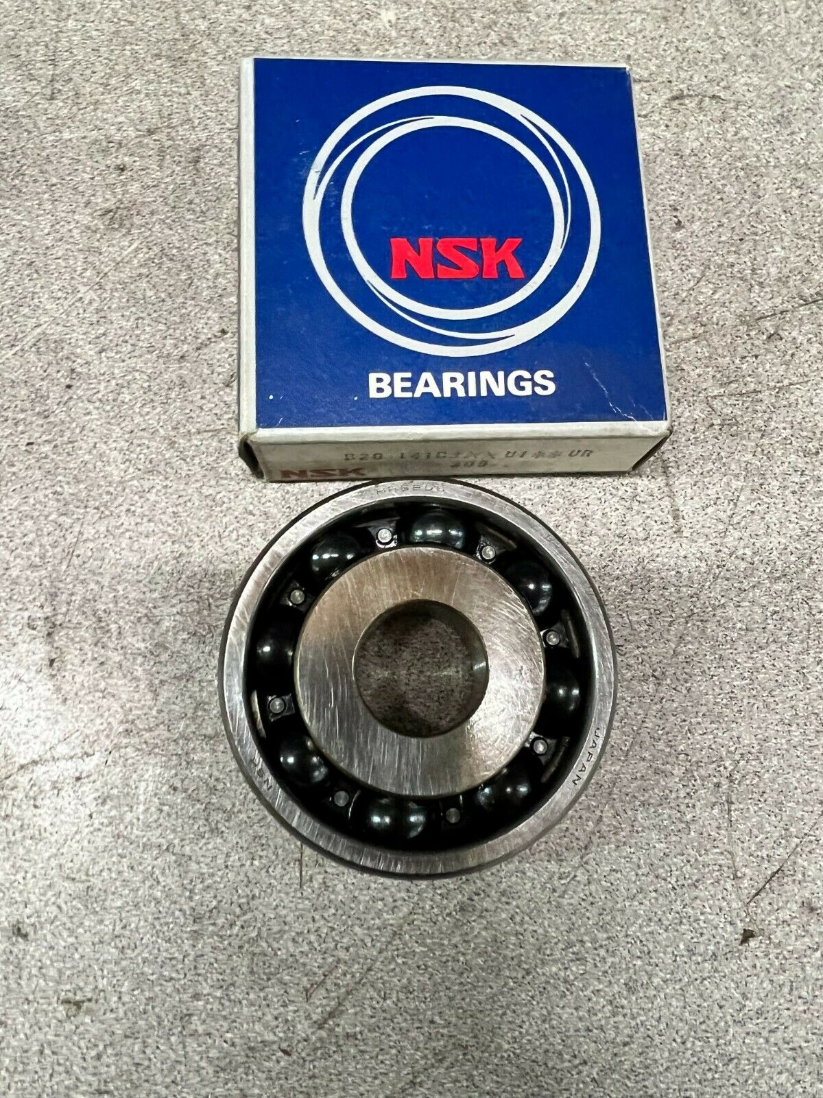 NEW IN BOX NSK HB6205 B20-141UR ROLLER BEARING B20-141C3**U1**UR