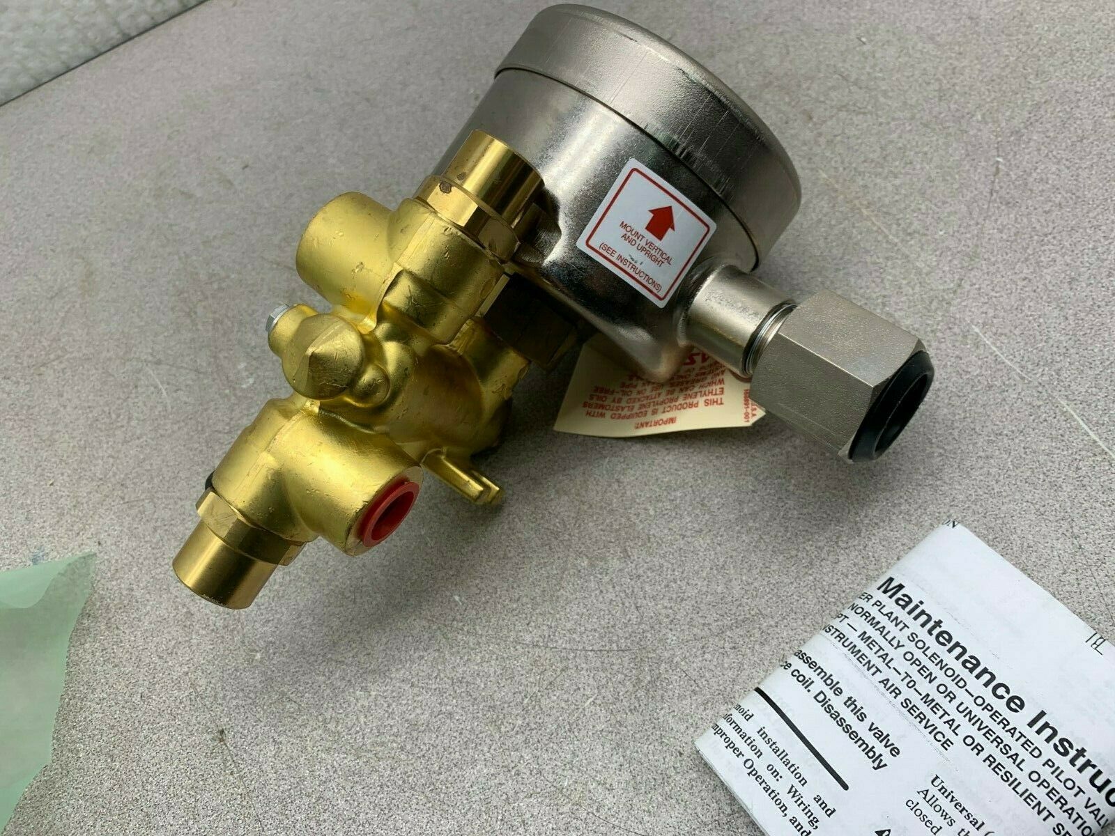 NEW ASCO RED HAT 125VDC. SOLENOID VALVE 3/8" PIPE NPEFK8300383ERU