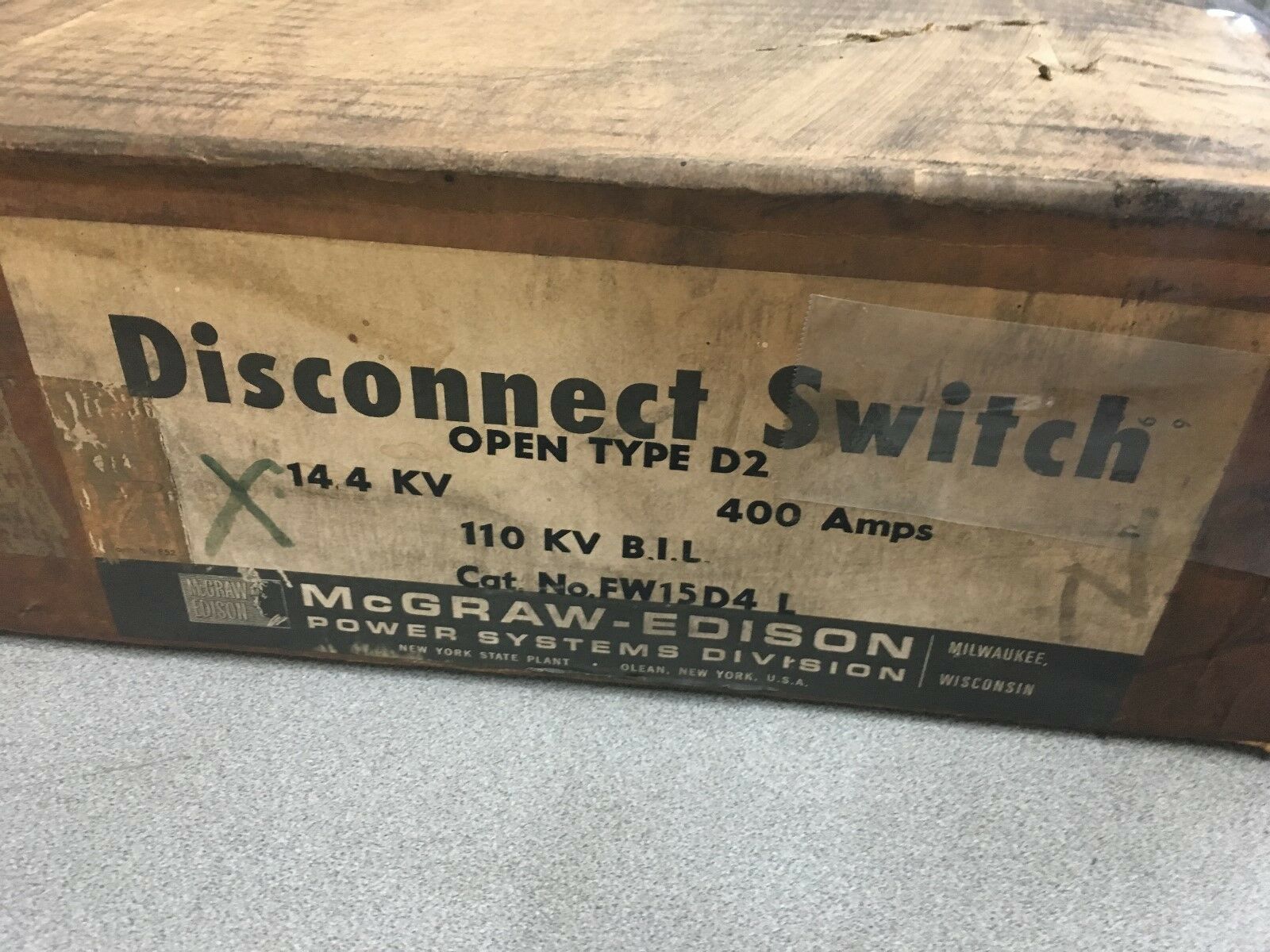 NEW IN BOX MCGRAW-EDISON TYPE D2 DISCONNECT SWITCH FW15D4L