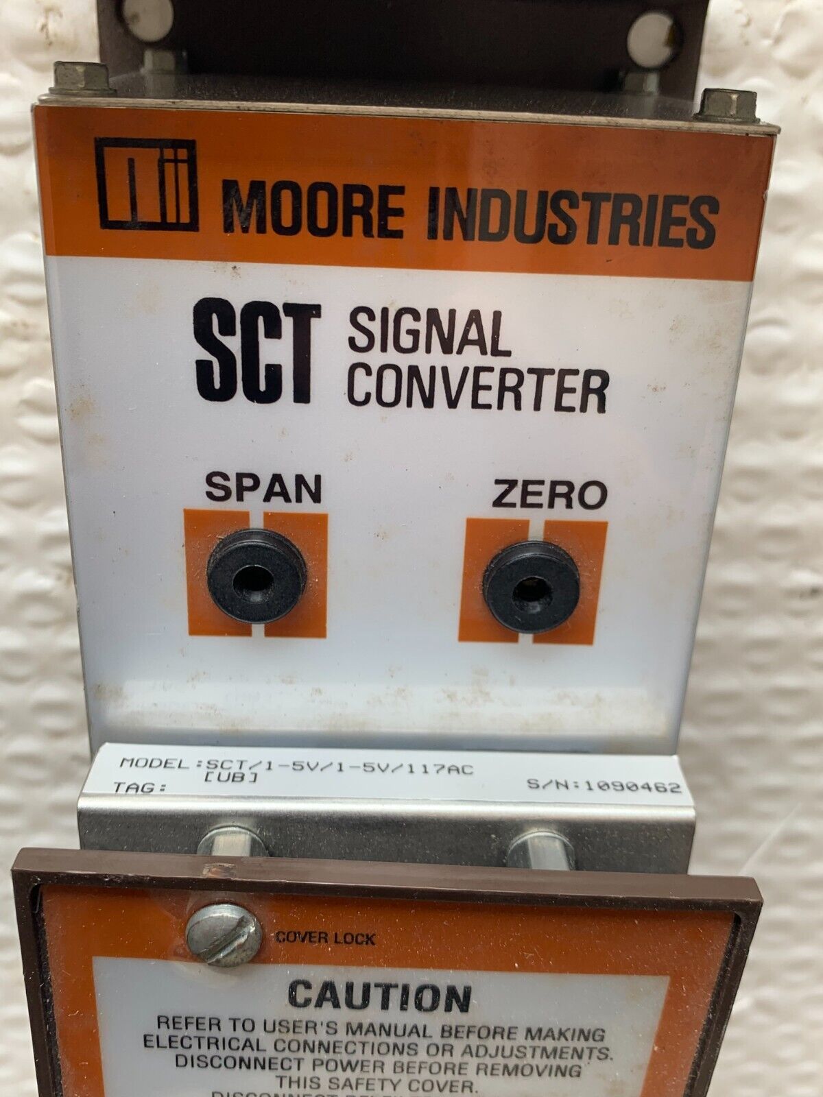 USED MOORE INDUSTRIES SCT SIGNAL CONVERTER SCT/1-5V/1-5V/117AC