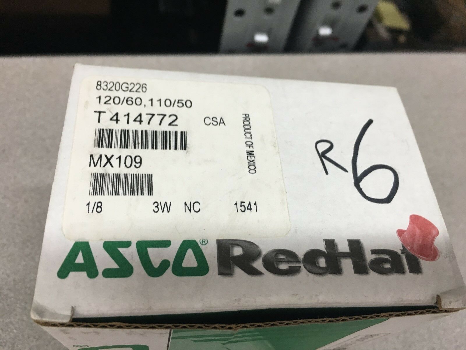USED ASCO RED HAT SOLENOID VALVE 8320G226 1/8" PIPE SIZE 8320G226