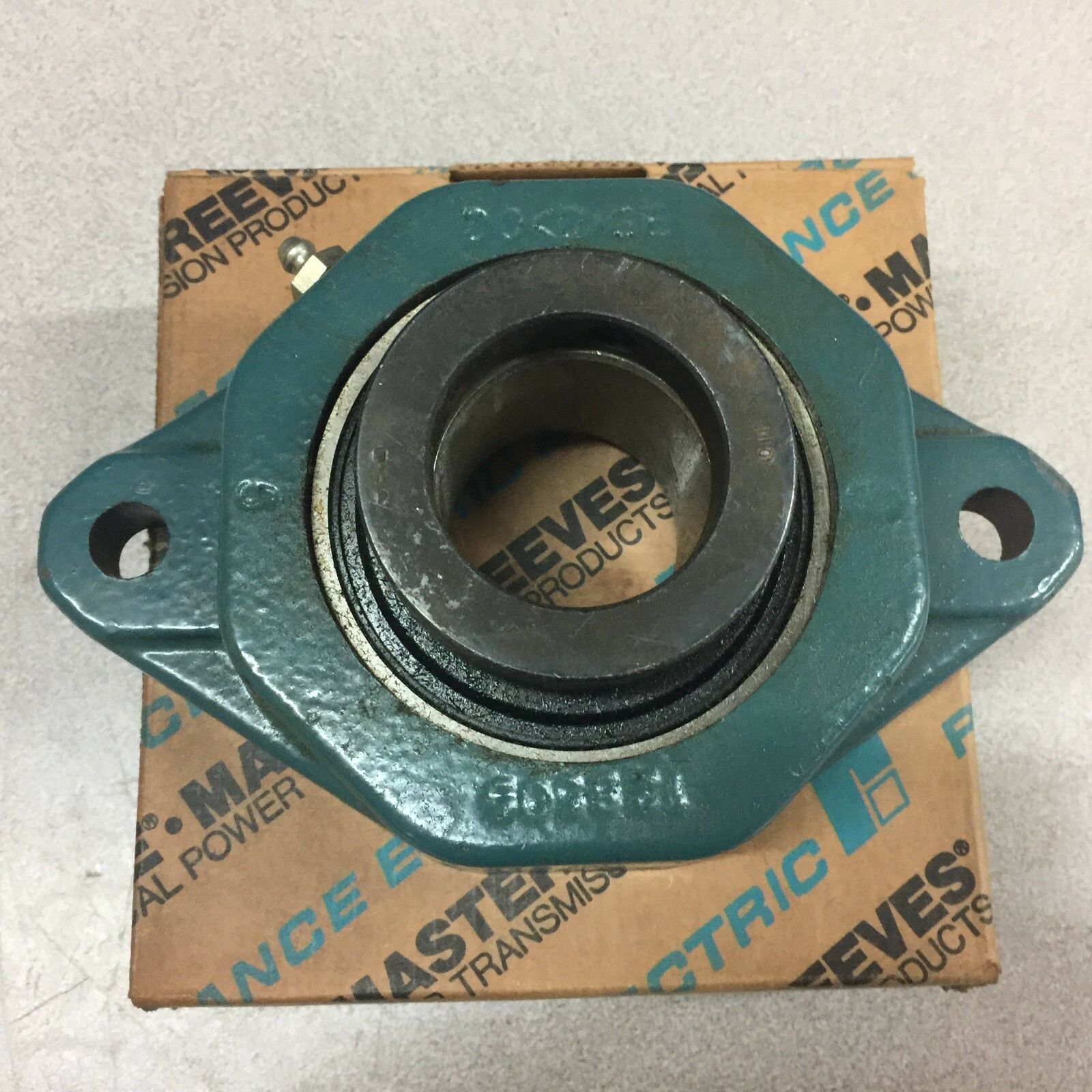 NEW IN BOX 1-5/8 FLANGE BEARING F2B-SXR-110