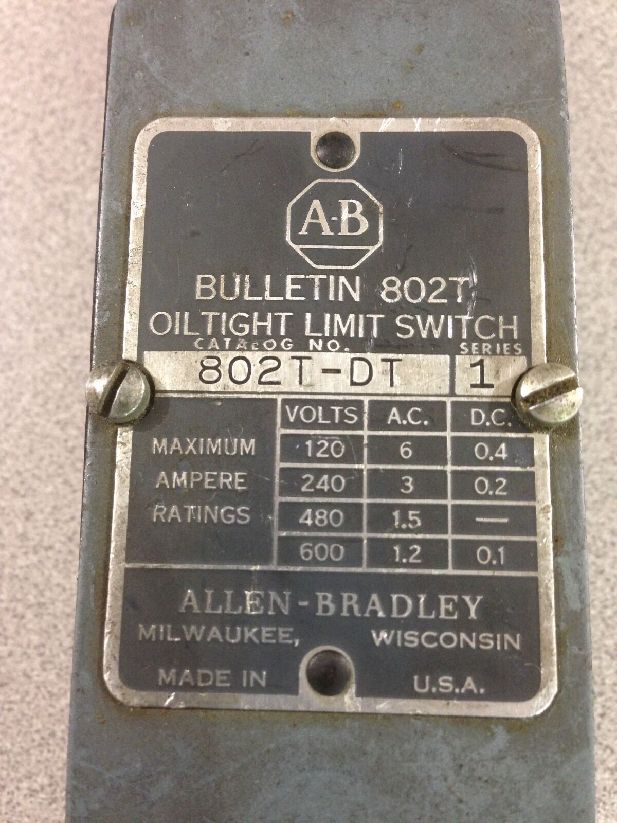 USED ALLEN-BRADLEY LIMIT SWITCH  802T-DT SERIES 1  (H5)