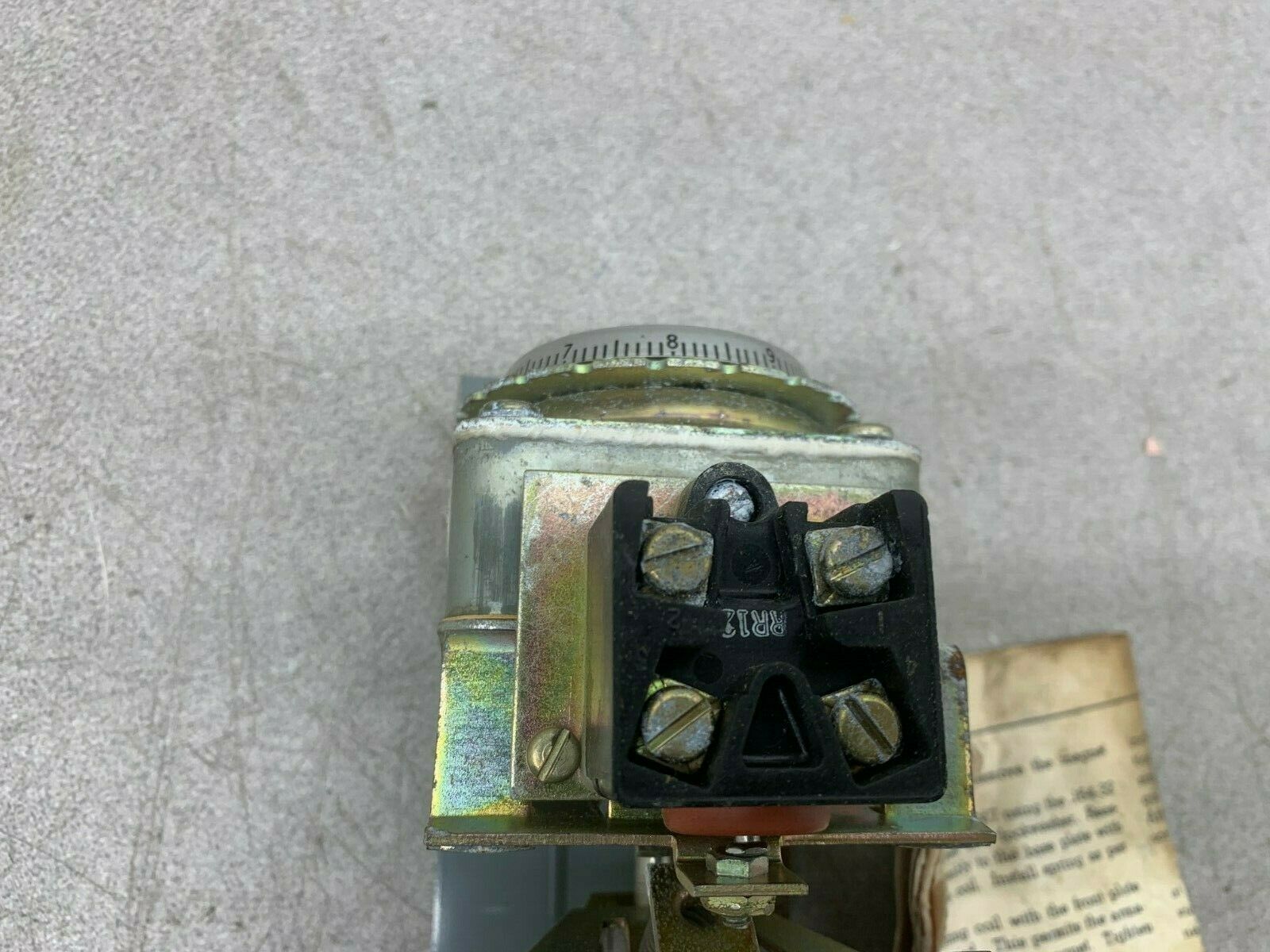 USED WESTINGHOUSE TYPE AM TIME RELAY 135A093G08