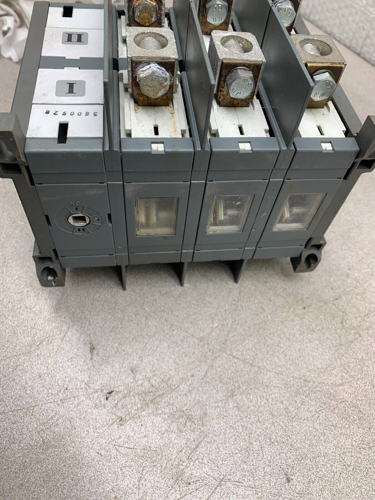 USED ABB 600VAC. 200AMP TRANSFER DISCONNECT SWITCH OT200U30C