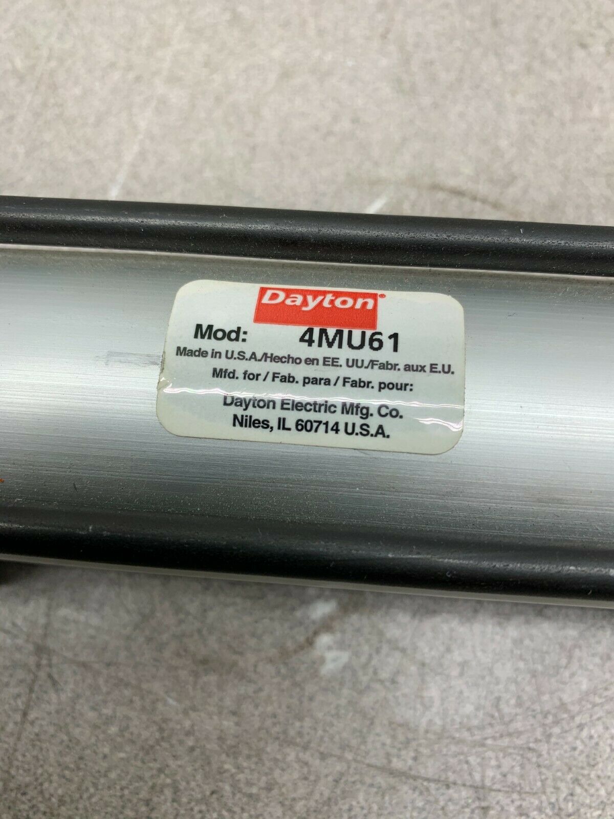 NEW NO BOX DAYTON PNEUMATIC CYLINDER 4MU61