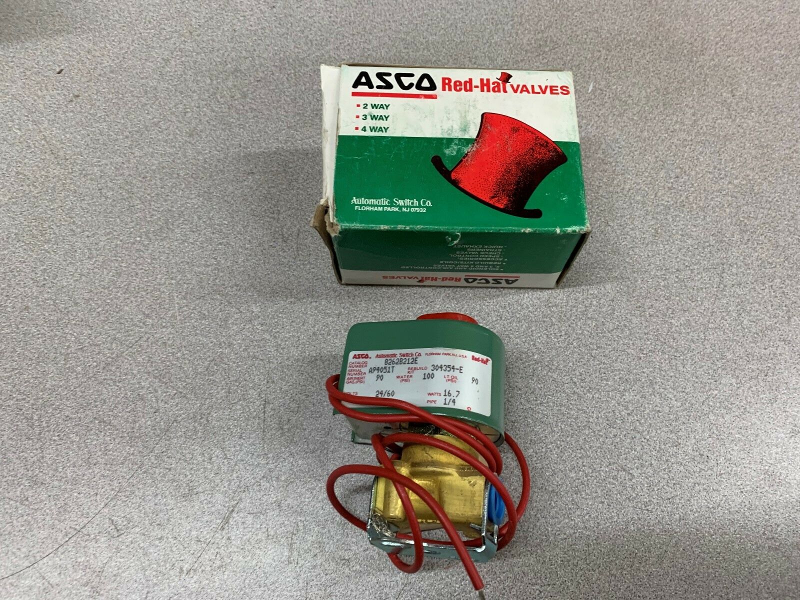 NEW IN BOX ASCO VALVE 8262B212E