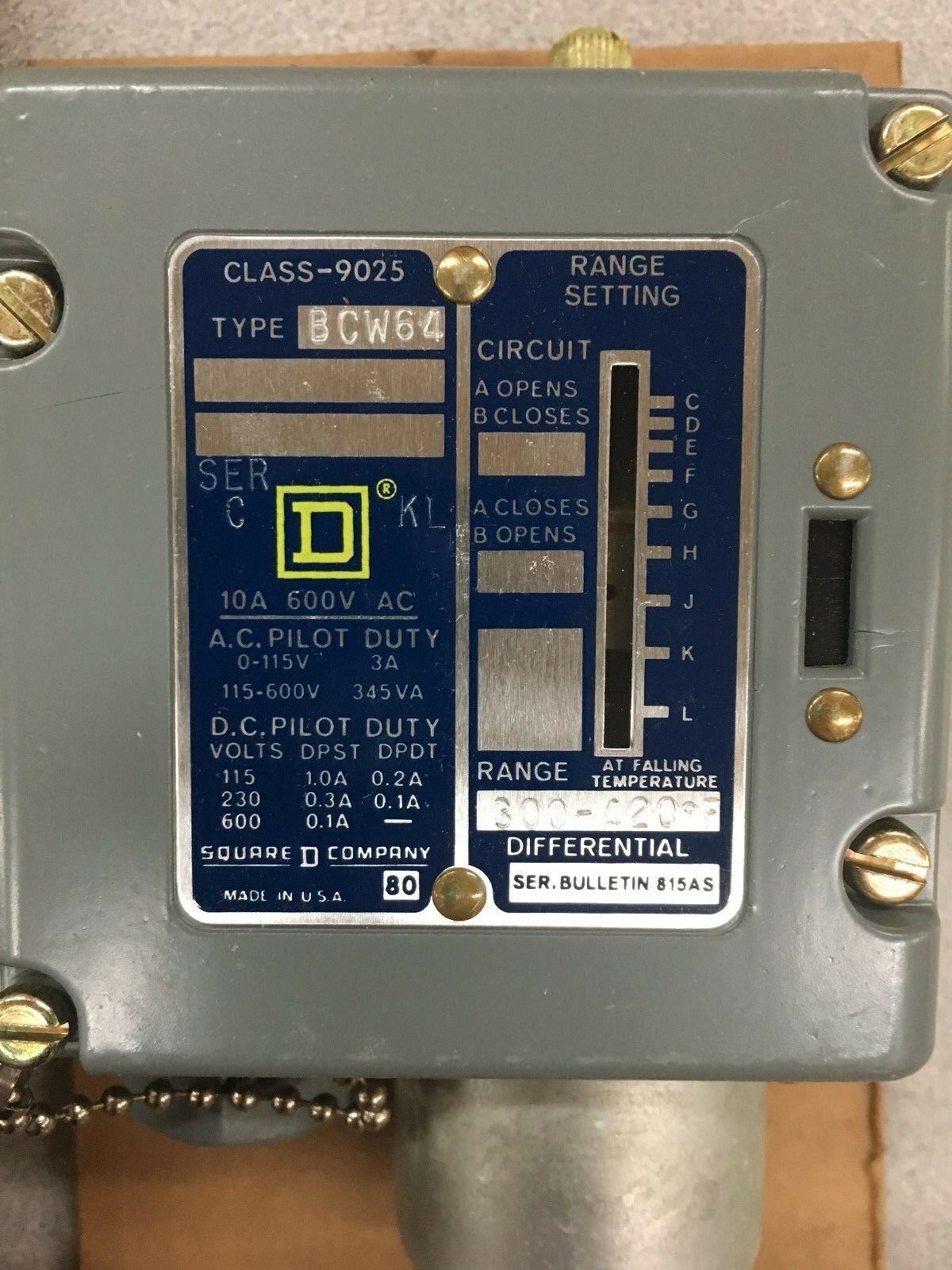 NEW IN BOX SQUARE D TEMPERATURE SWITCH 9025 BCW-64