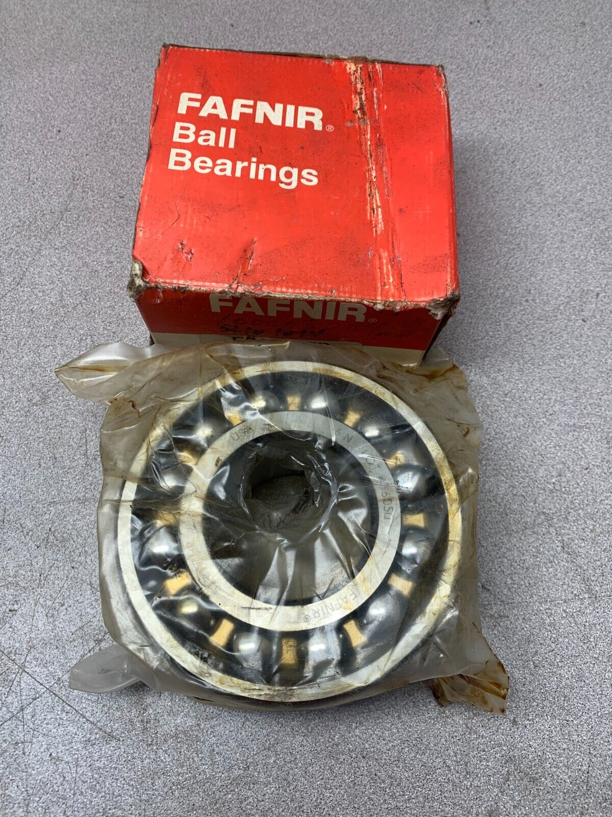 NEW IN BOX FAFNIR ROLLER BALL BEARING 5311W BR