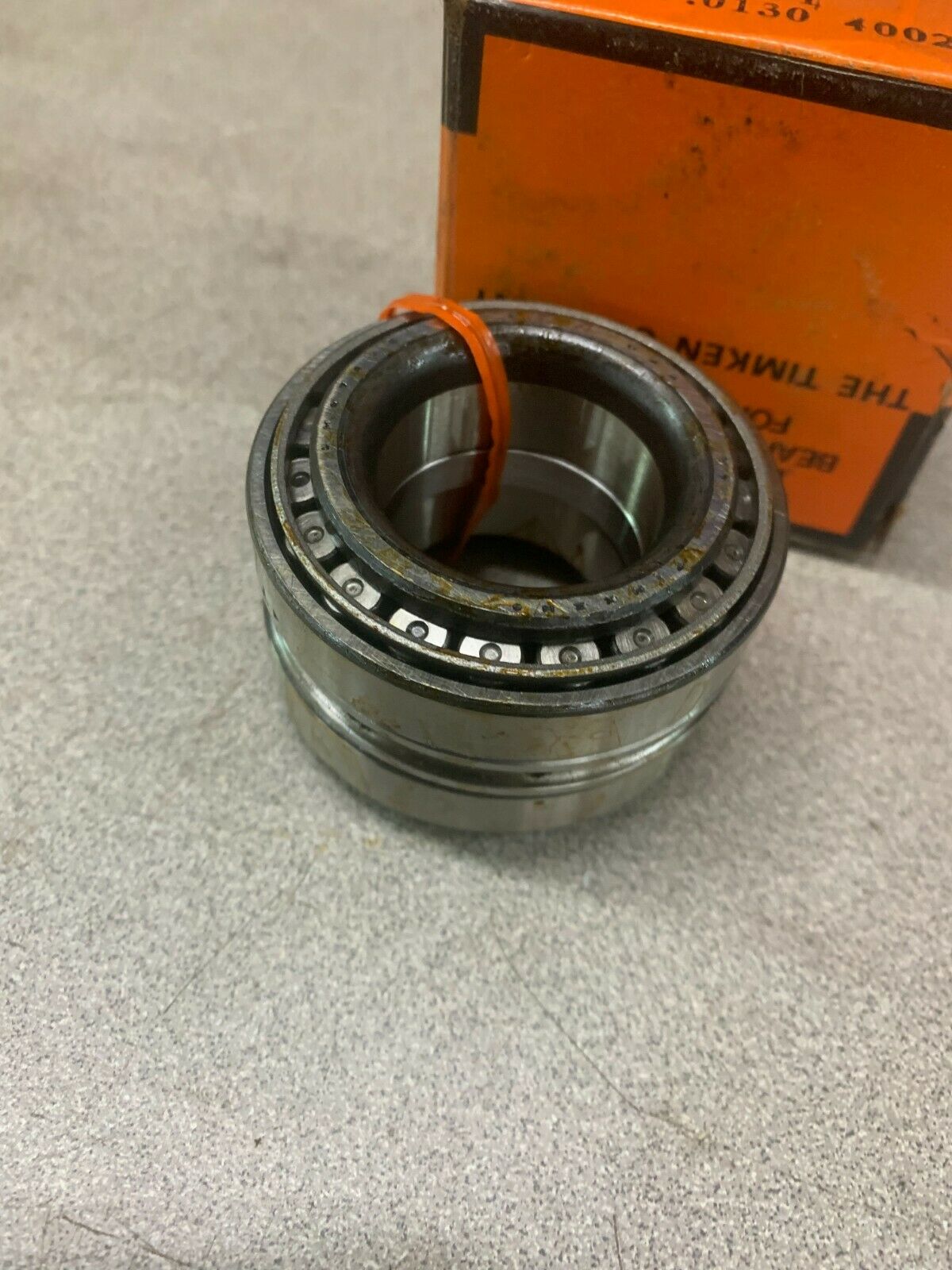 NEW IN BOX TIMKEN TAPERED ROLLER BEARING ASSEMBLY LM67048 90018