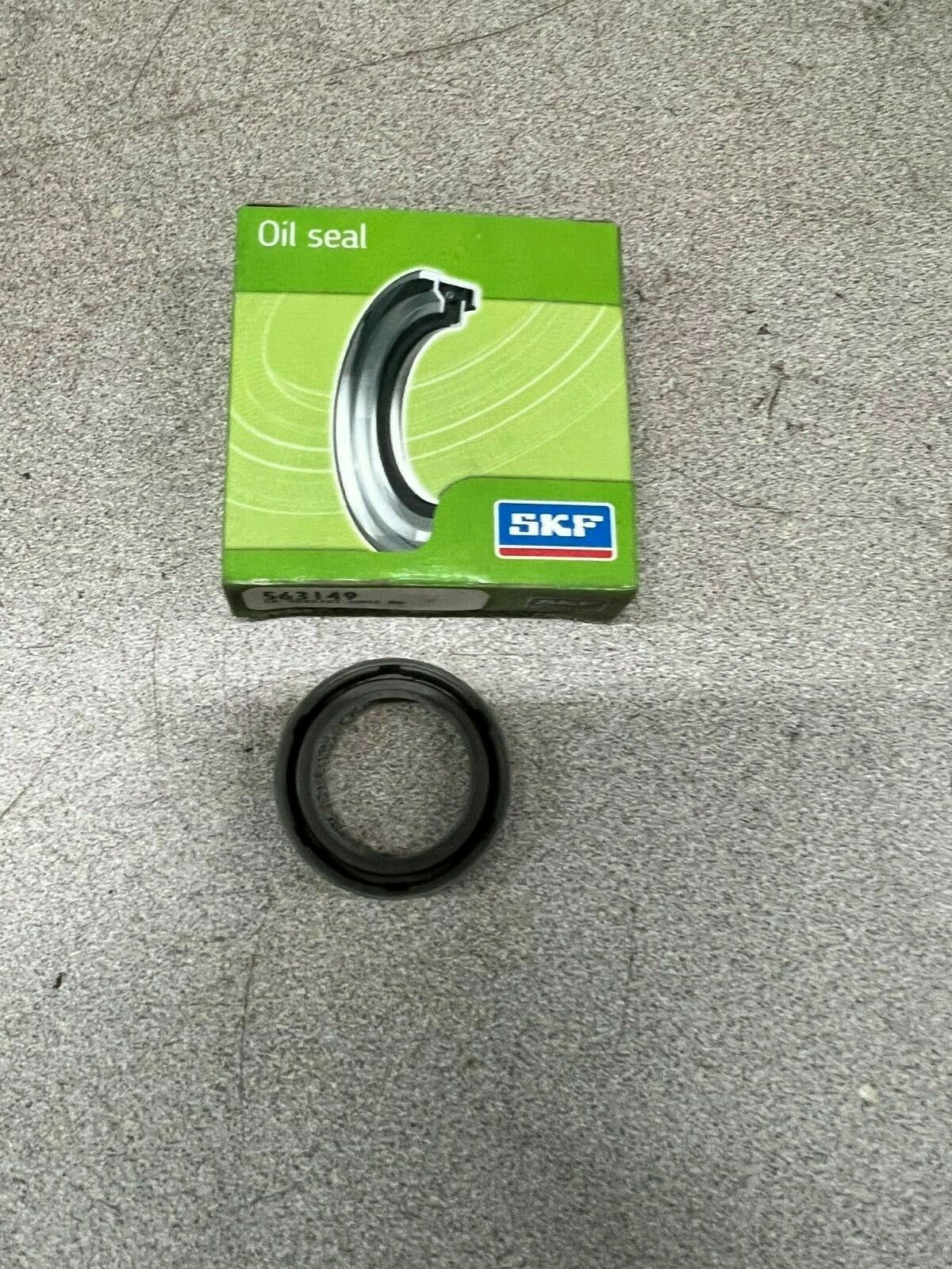 LOT OF 5 NEW IN BOX SKF OILSEAL 563149