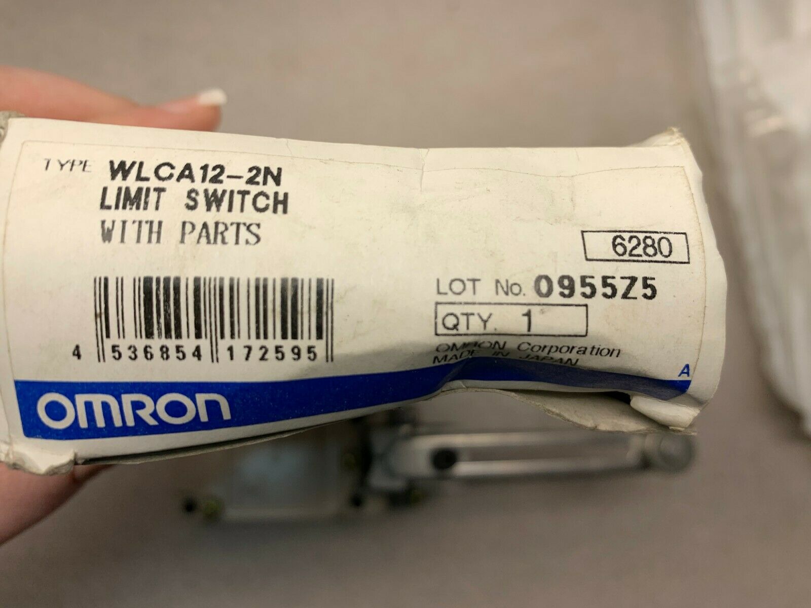 NEW IN BOX OMRON LIMIT SWITCH WLCA12-2N