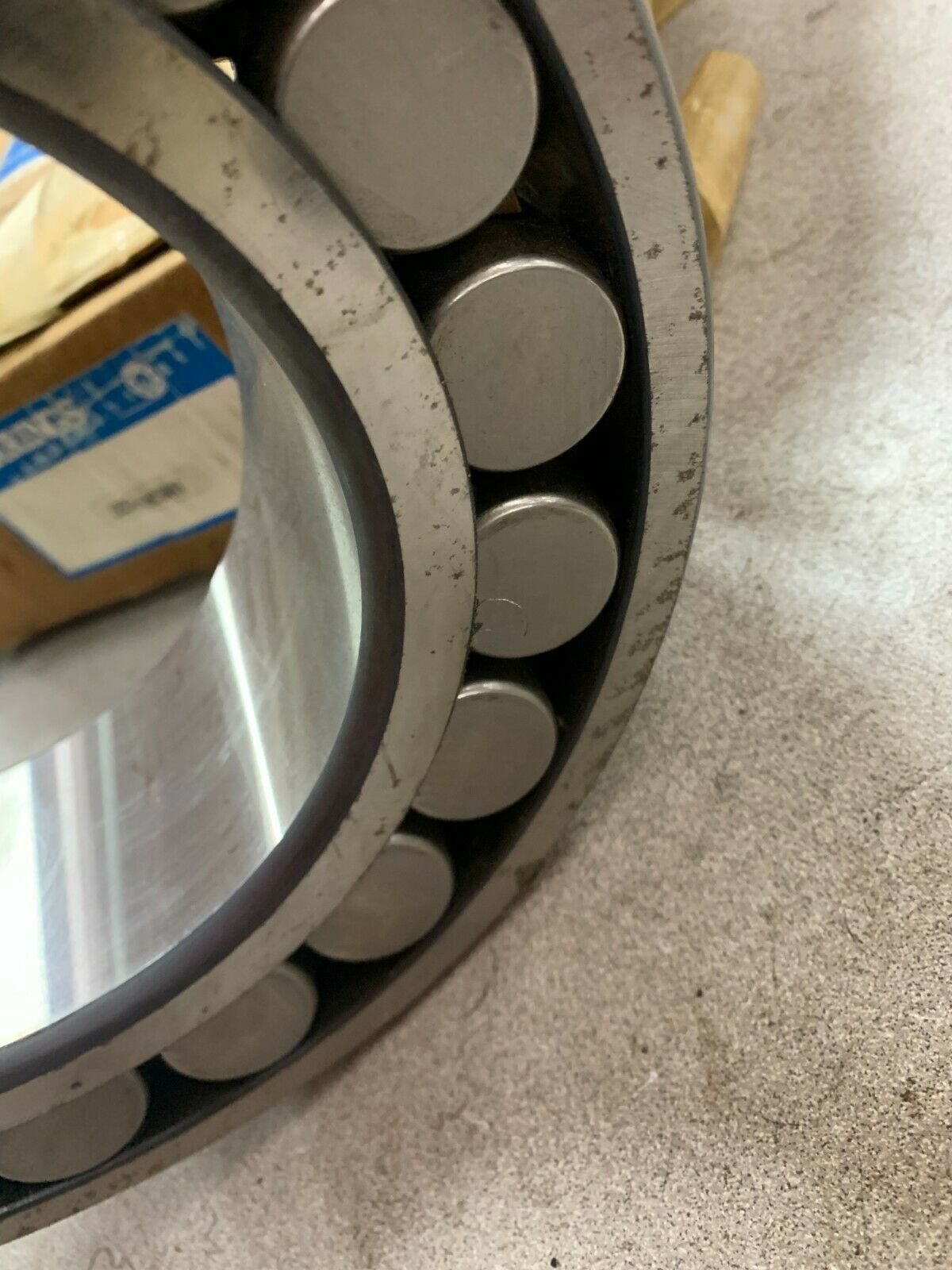 NEW NO BOX FAG 22226EASM SPHERICAL ROLLER BEARING 22226EASMC3