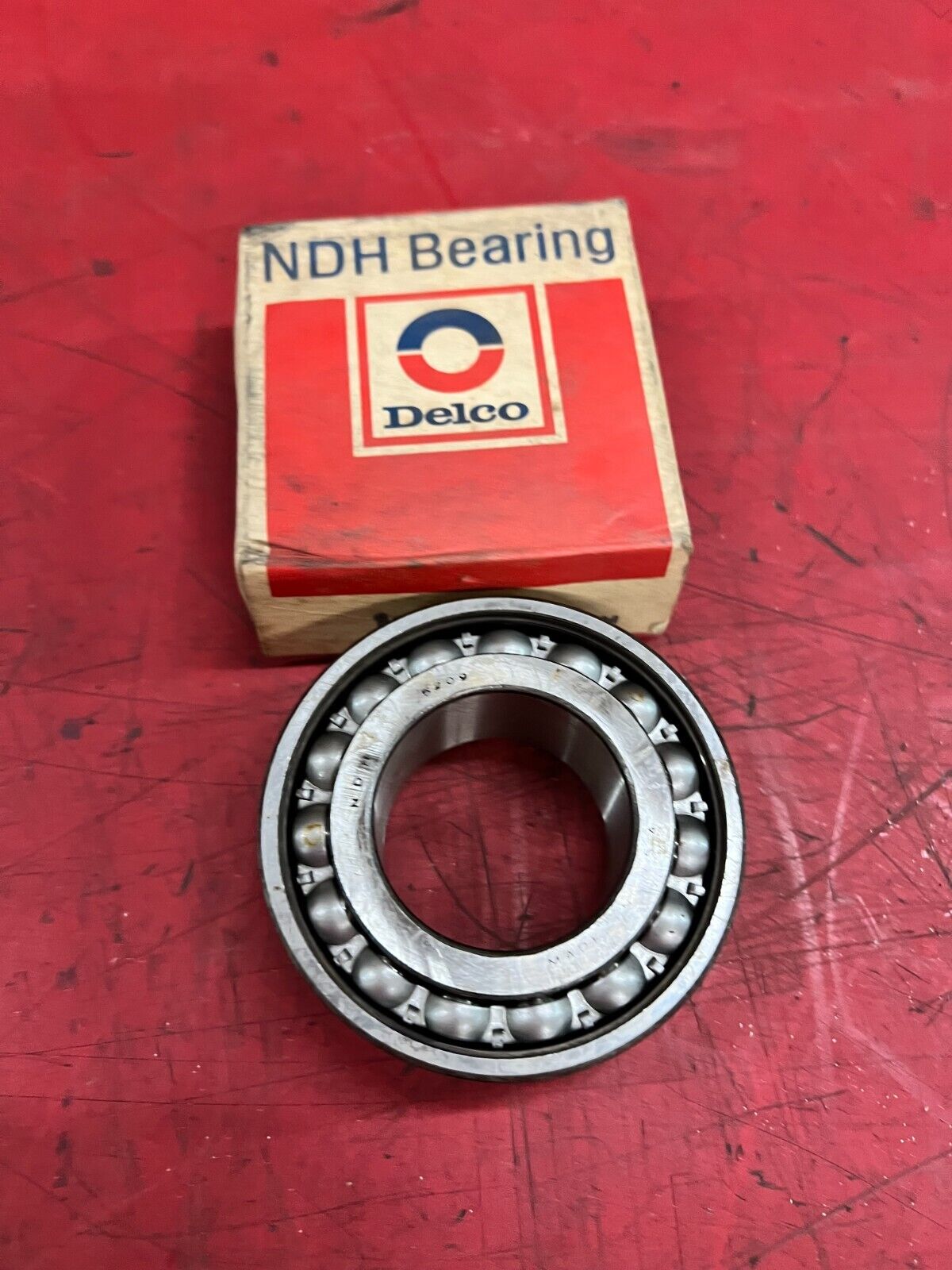 NEW IN BOX NDH BEARING 5209