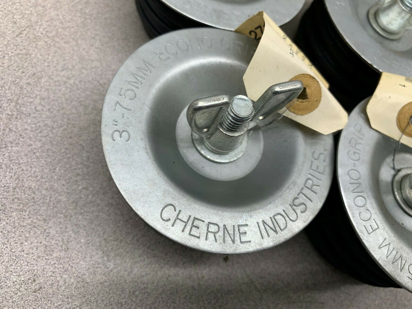 LOT OF 5 NEW NO BOX CHERNE ECONO-GRIP 271-535