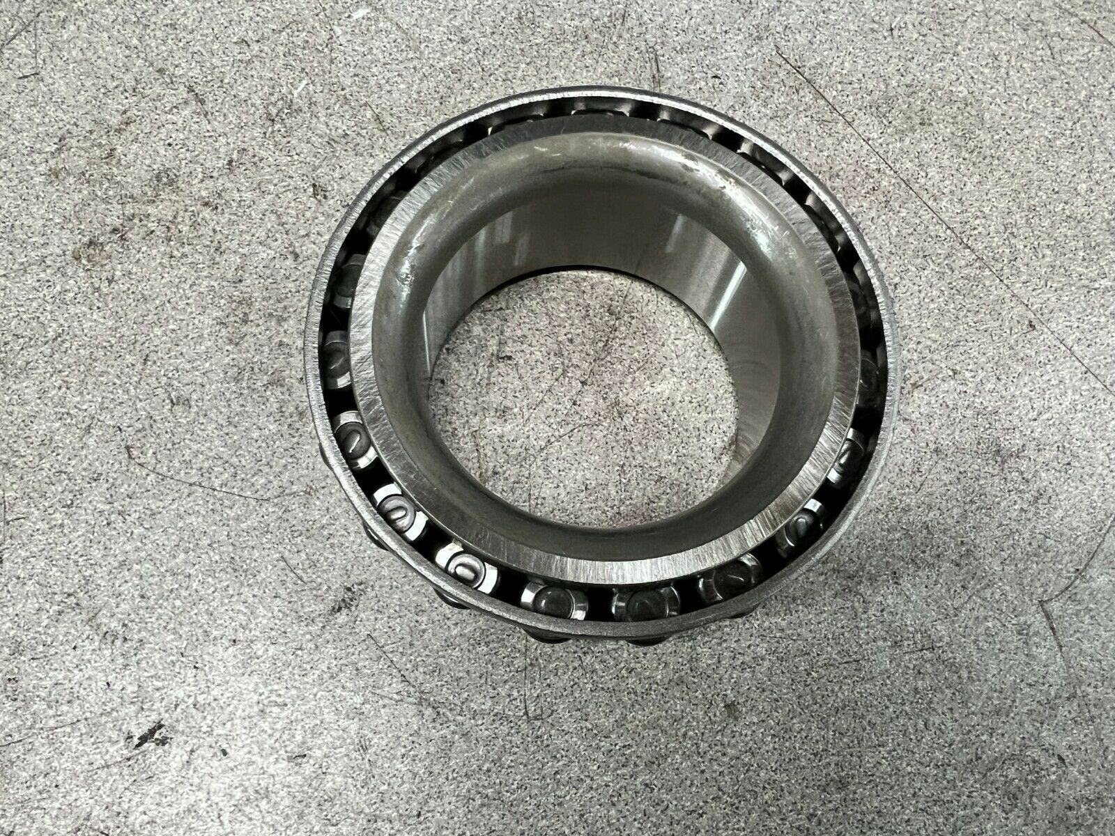 NEW IN BOX NTN ROLLER BEARING 4T-JM207048A