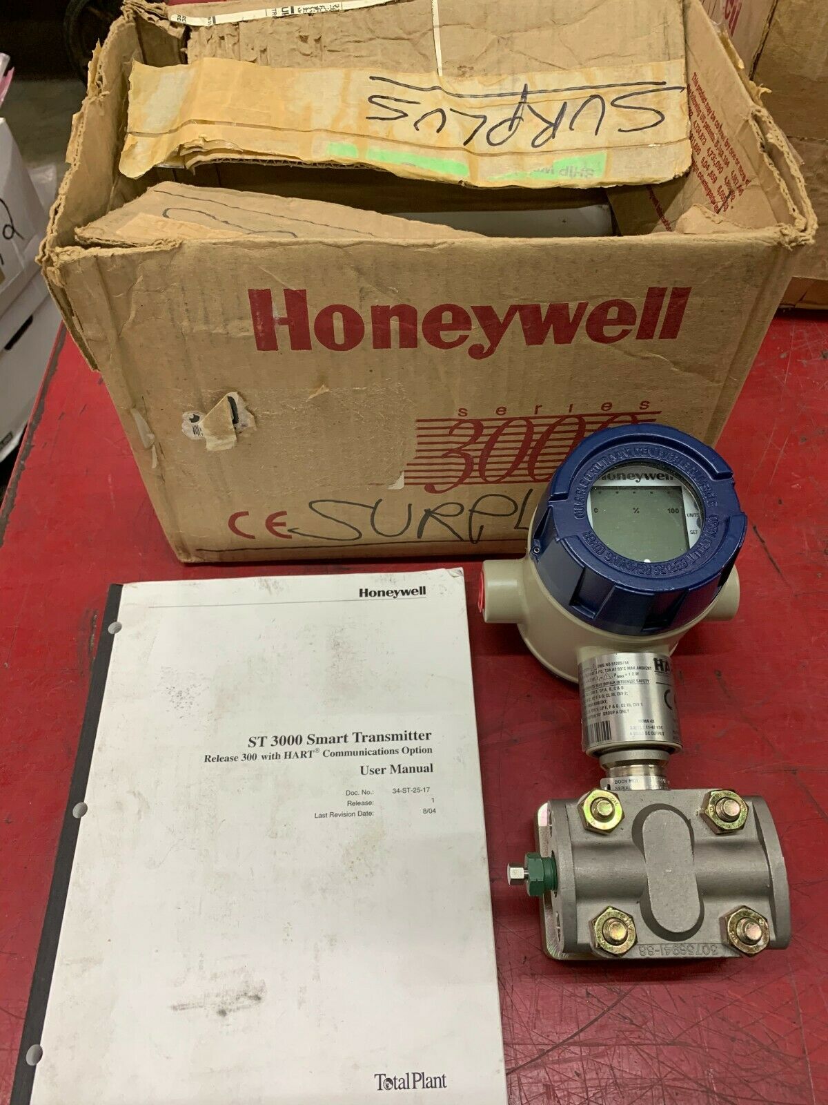 NEW IN BOX HONEYWELL HART TRANSMITTER STG44-E1G-00000-1C.HC.S1.SM.TC+XXXX