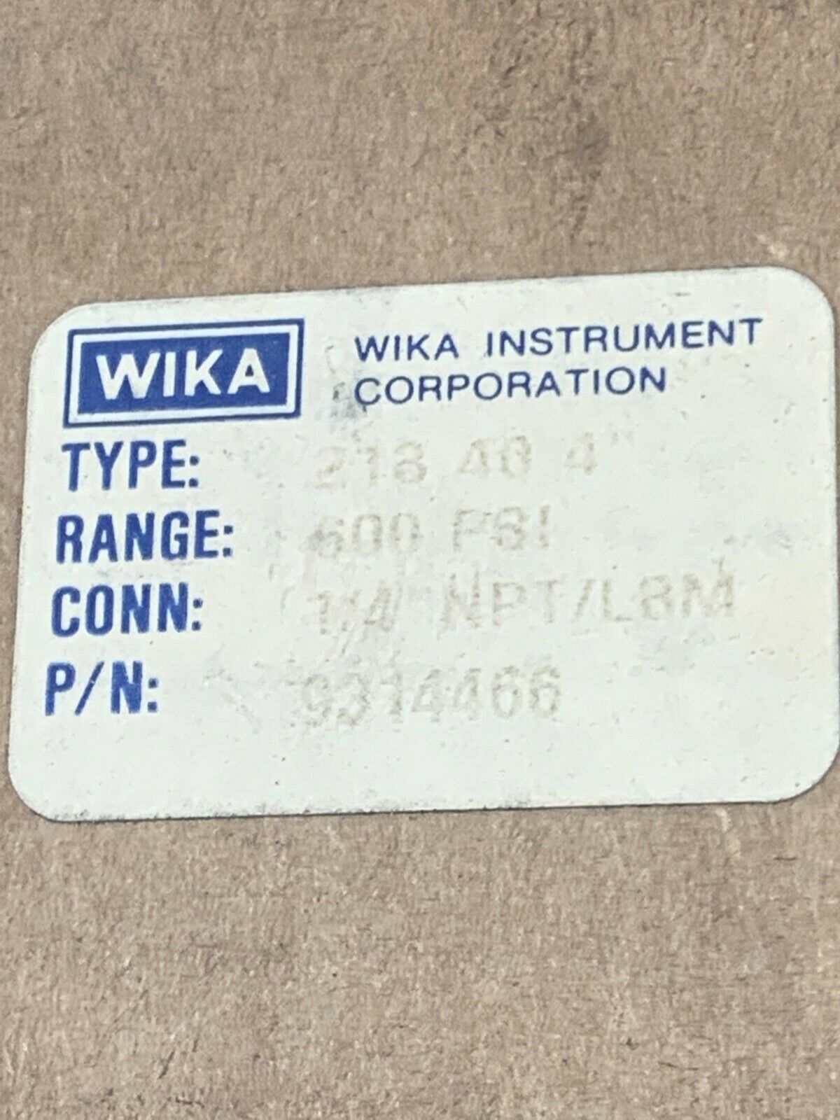 NEW IN BOX WIKA 0-600PSI PRESSURE GAUGE 1/4" NPT 9314466 TYPE 213.40.4"