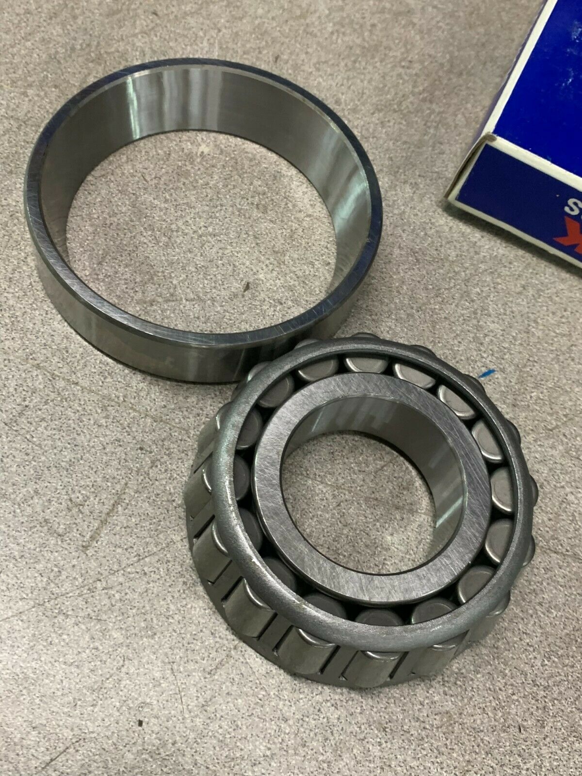 NEW IN BOX NSK ROLLER BEARING WITH CUP HR30308J