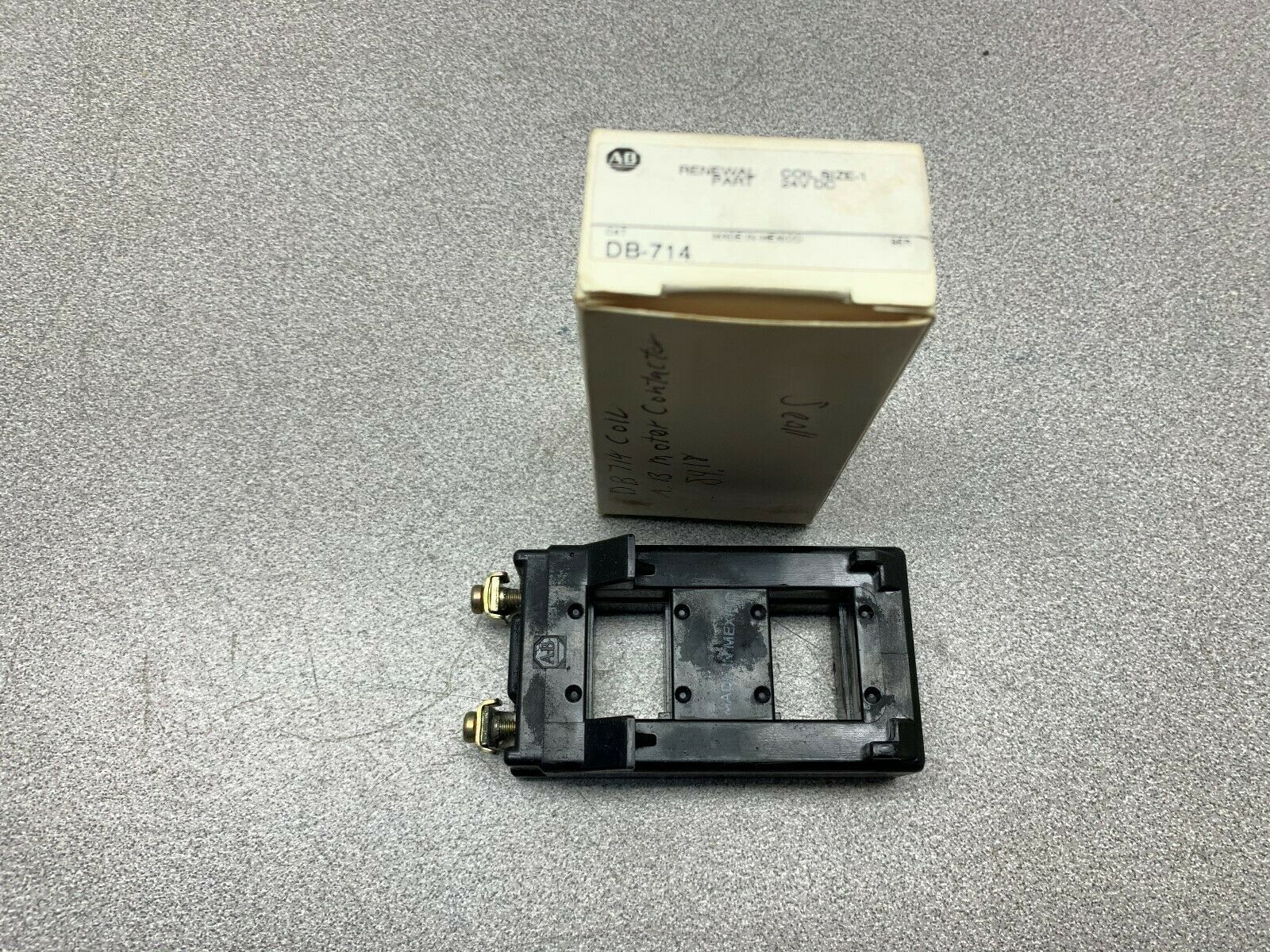 NEW IN BOX ALLEN BRADLEY COIL DB-714