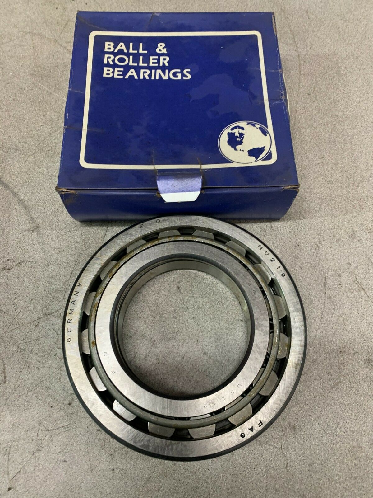 NEW IN BOX FAG NU219 CYLINDRICAL ROLLER BEARING WSN61219EV