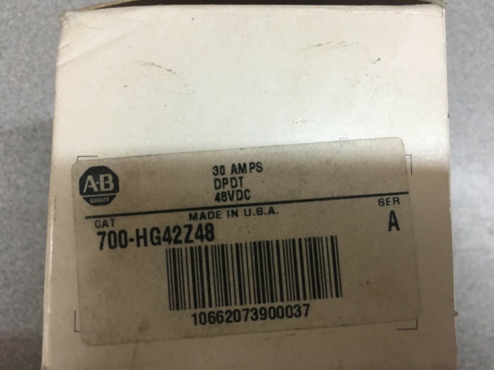 NEW IN BOX ALLEN BRADLEY RELAY 700-HG42 Z48 SERIES A