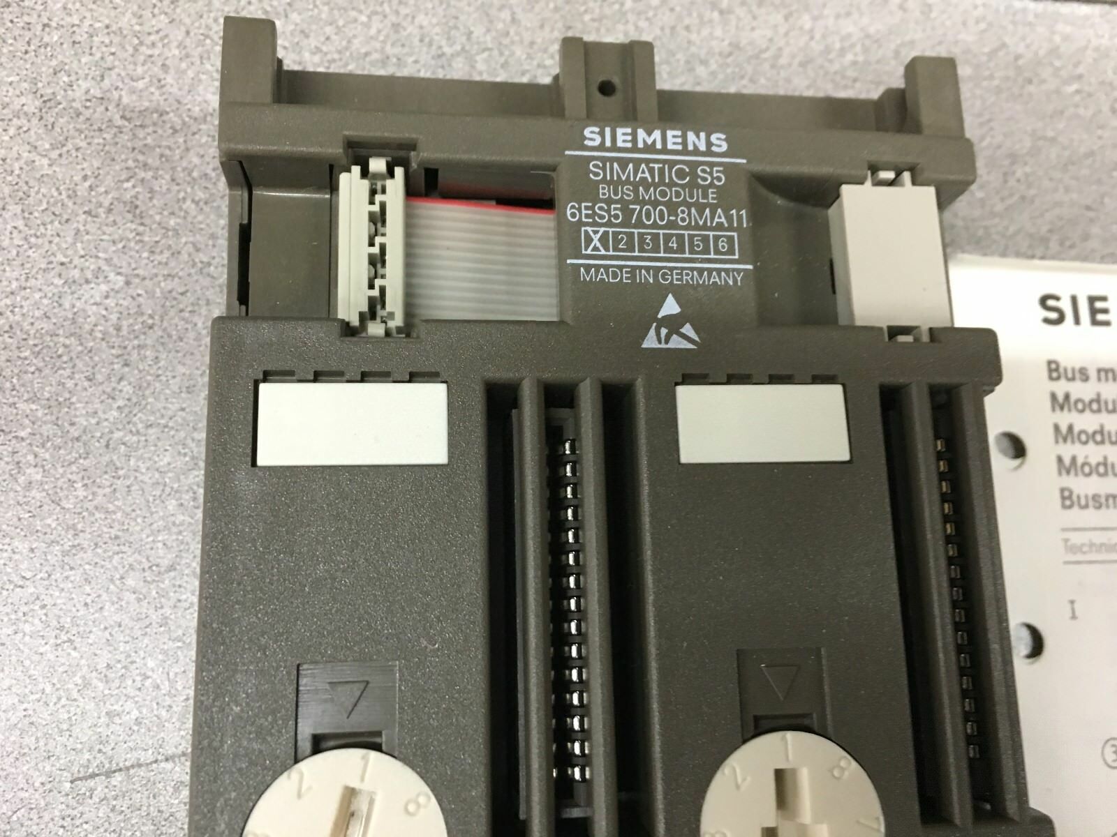 NEW IN BOX SIEMENS SIMATIC S5 BUS MODULE 6ES5 700-8MA11