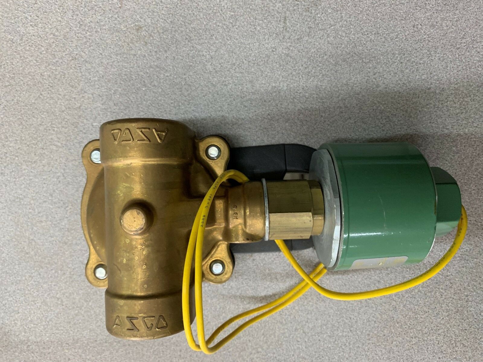 NEW NO BOX ASCO VALVE HT 8211D M0