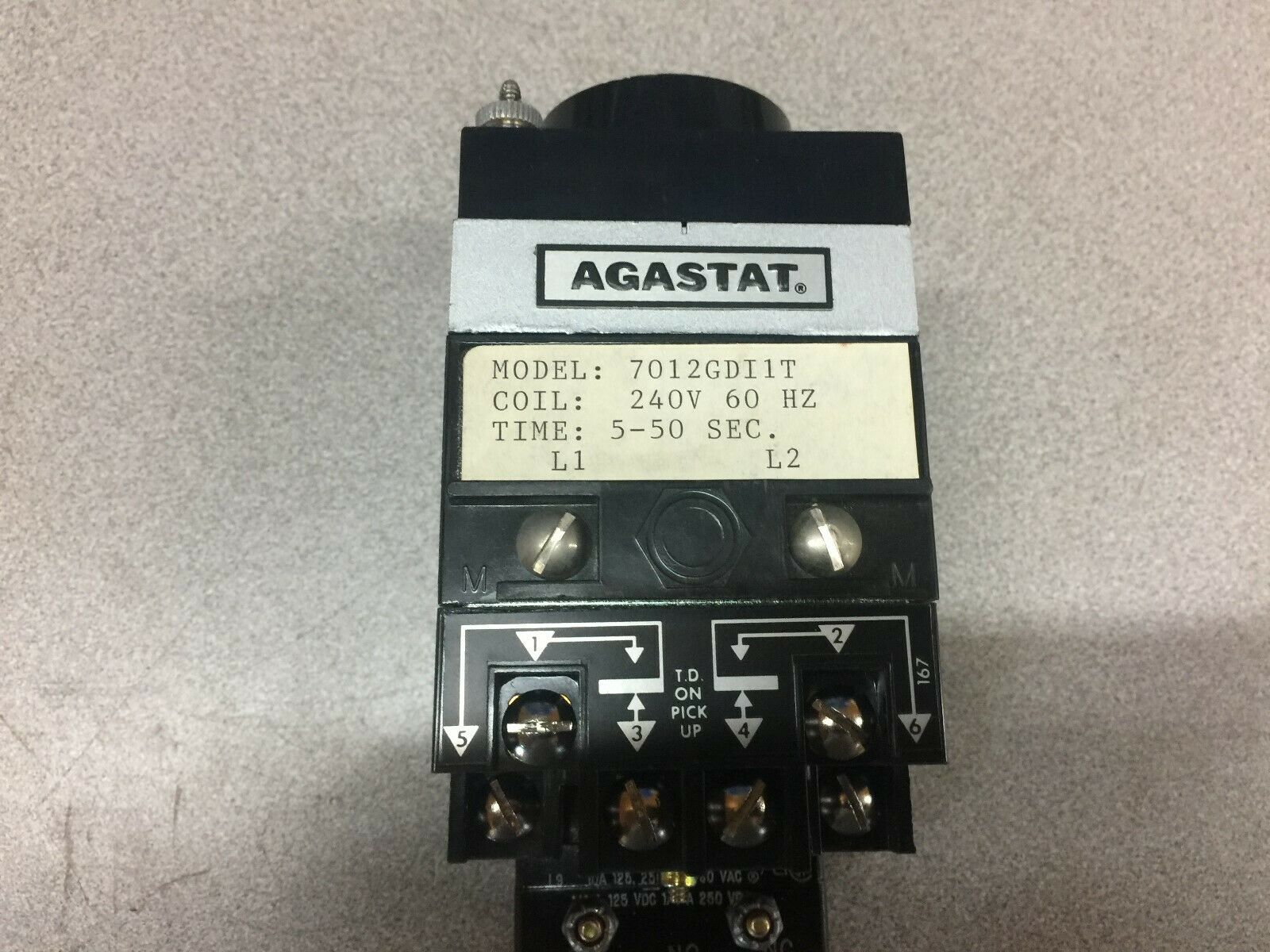 NEW NO BOX AGASTAT 240 VAC 5-50SEC TIMER 7012GDI1T