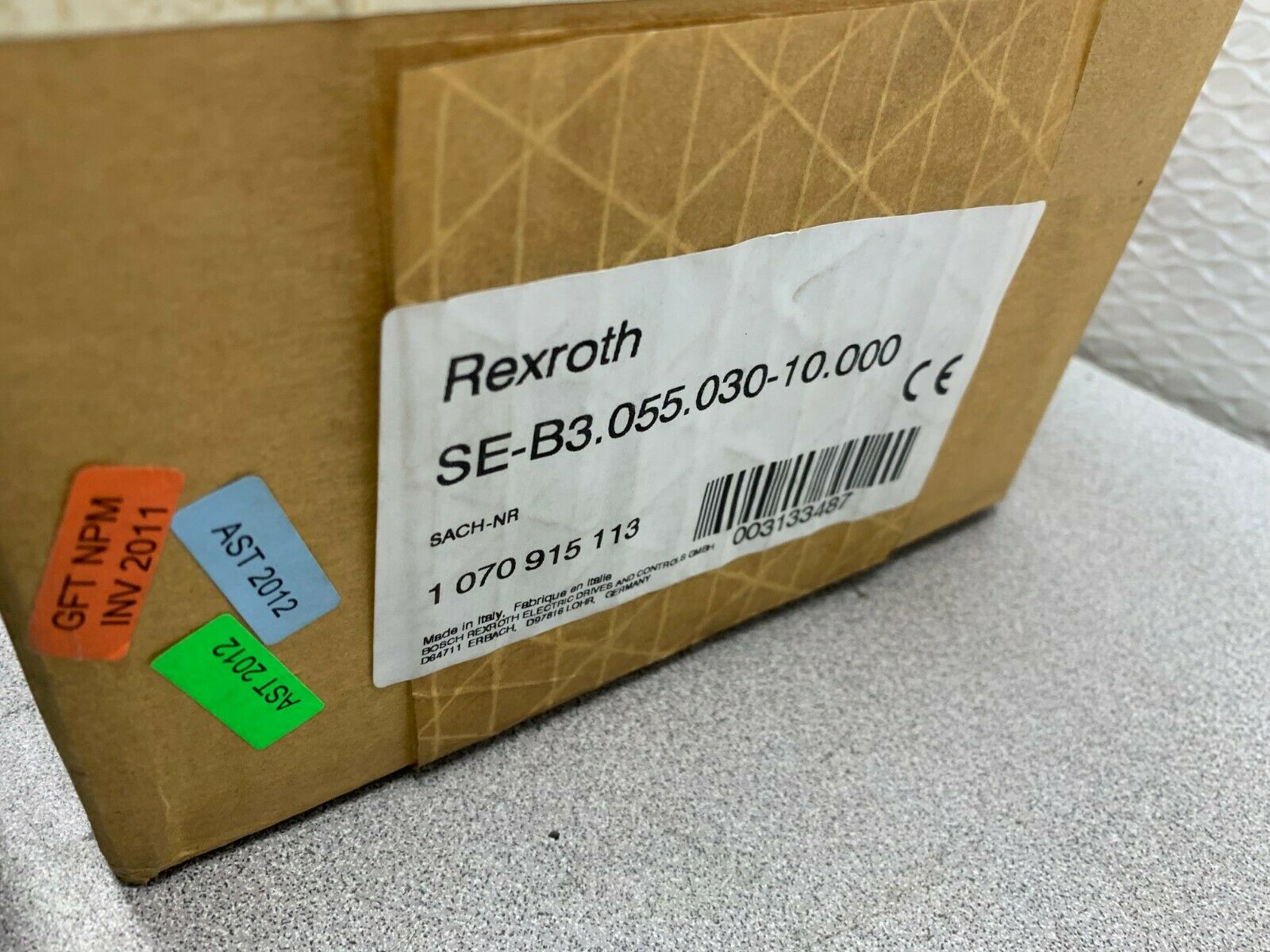 NEW IN BOX REXROTH 1070915113 SERVO MOTOR SE-B3.055.030-10.000