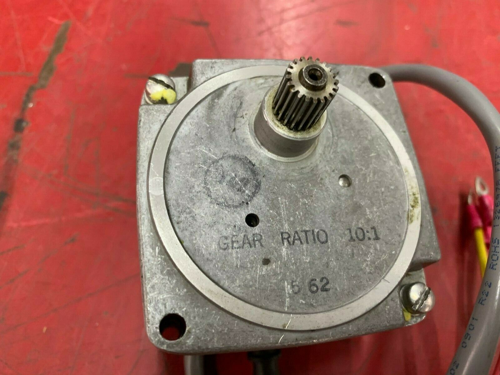 USED HONEYWELL SYNCHRONOUS MOTOR 362481-1