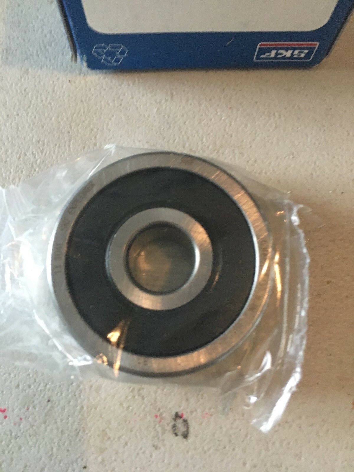 NEW IN BOX SKF BEARING 6300 2RSJEM