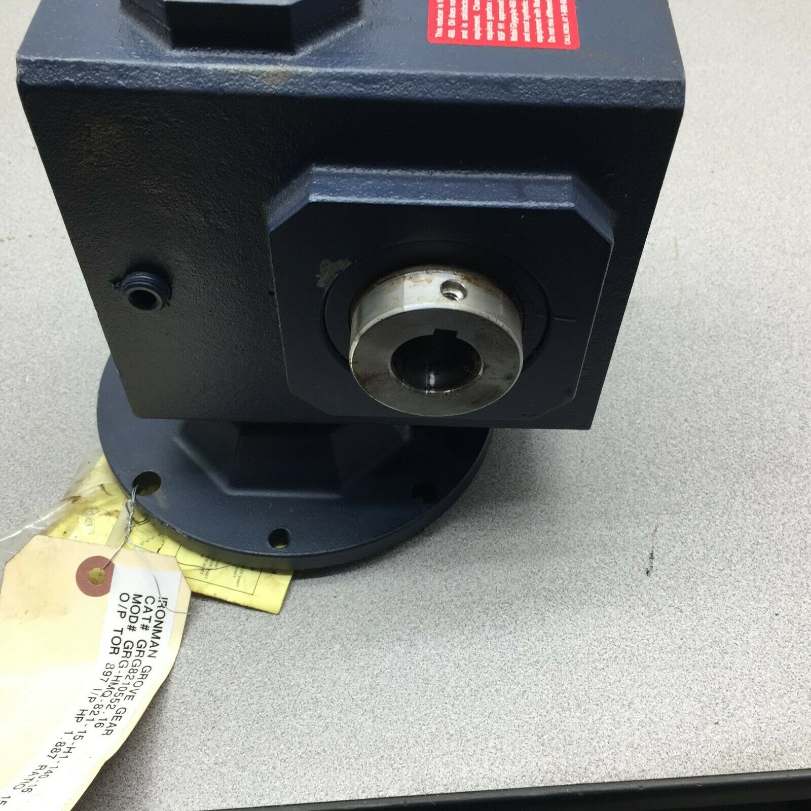 NEW NO BOX IRONMAN 15:1 RATIO 1.887 HP GEAR REDUCER GRG-HMQ-821-15-H1-140-16