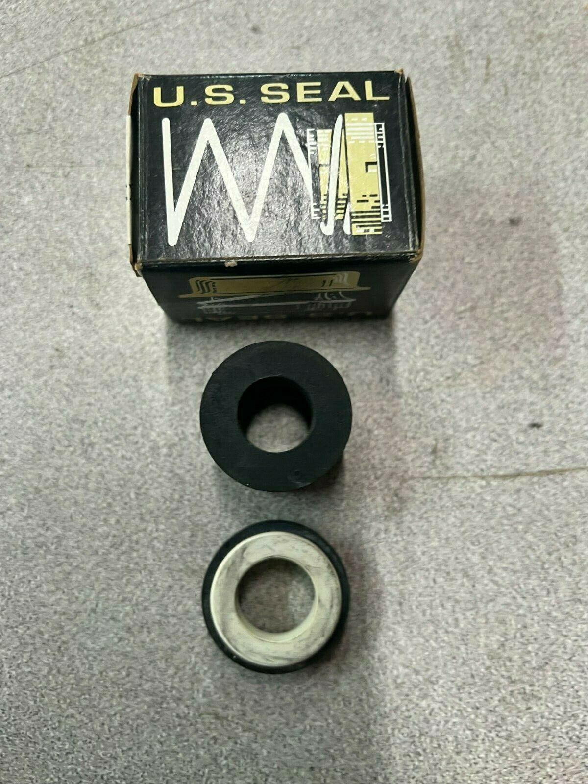 NEW IN BOX U.S. SEAL PUMP SEAL PS-952