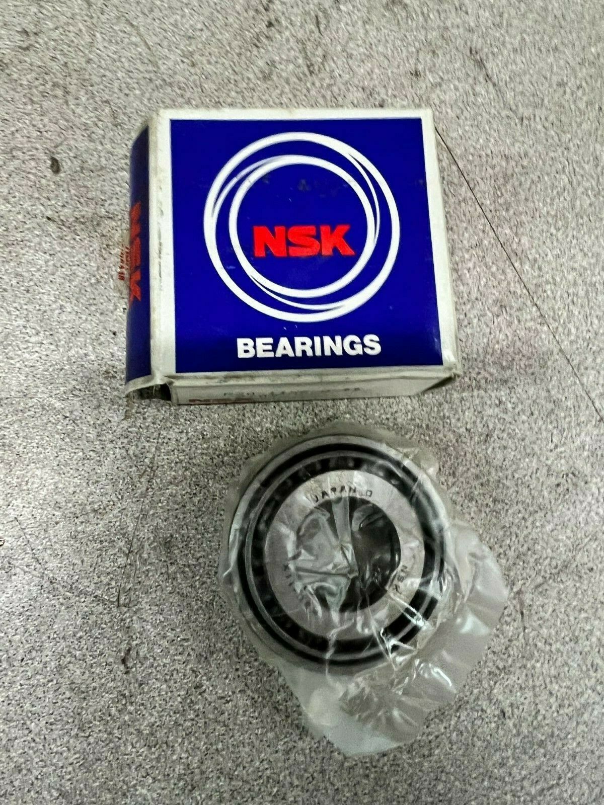 NEW IN BOX NSK R20-11X ROLLER BEARING R20-11XS-A-**2-03