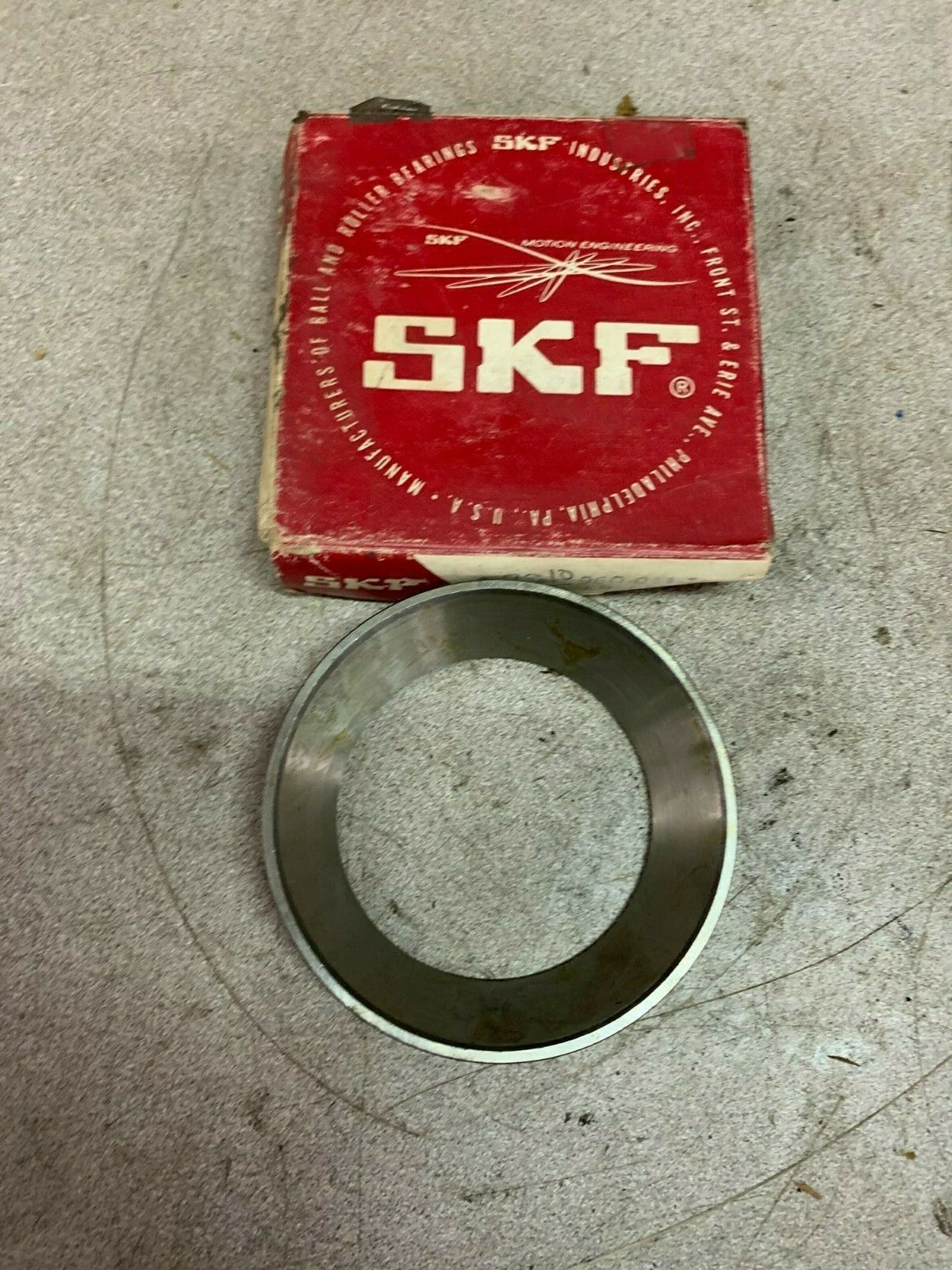 NEW IN BOX SKF BEARING RACE HM903210