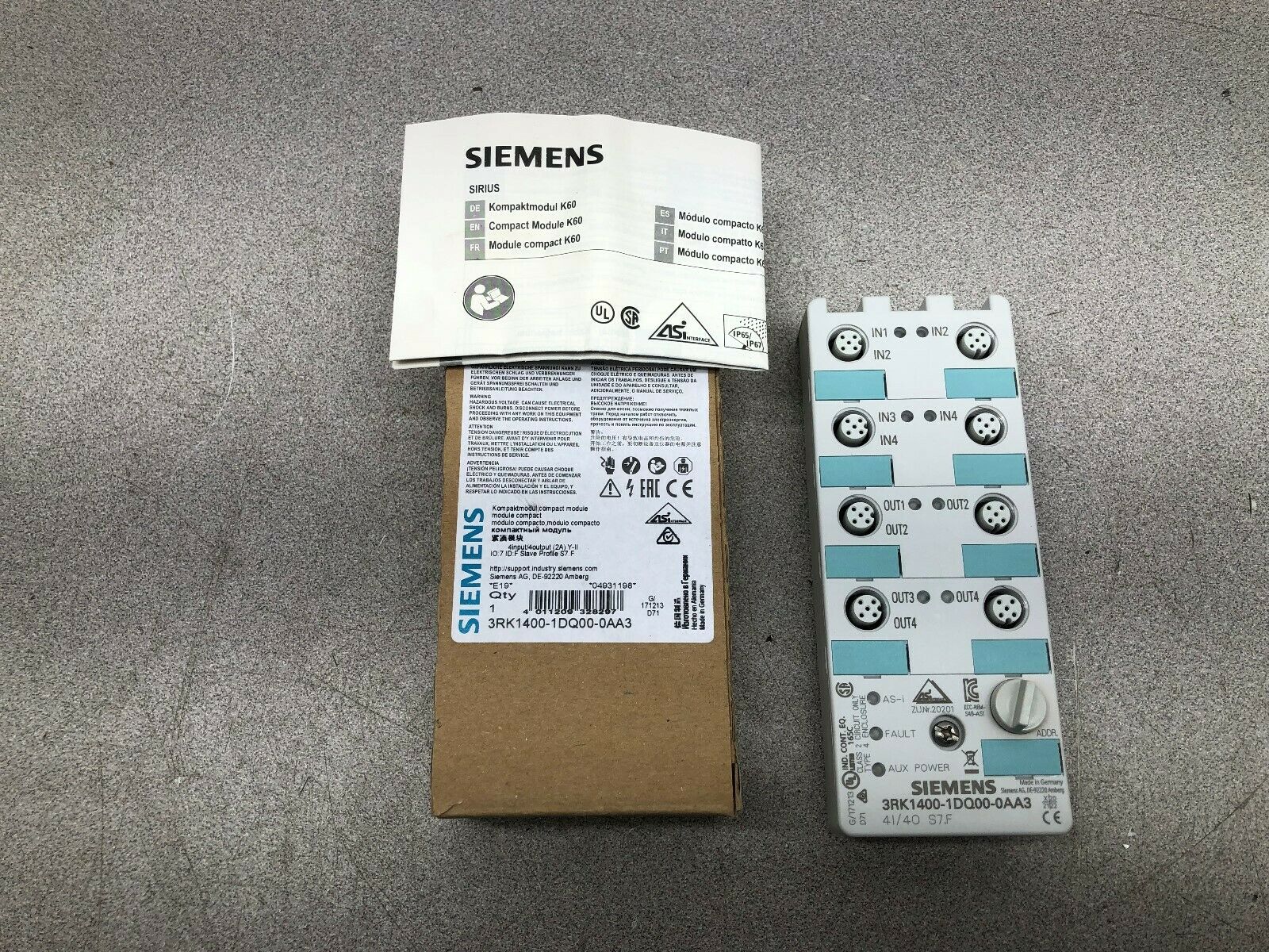 NEW IN BOX SIEMENS 4 INPUT 4 OUTPUT INTERFACE SLAVE MODULE 3RK1400-1DQ00-0AA3