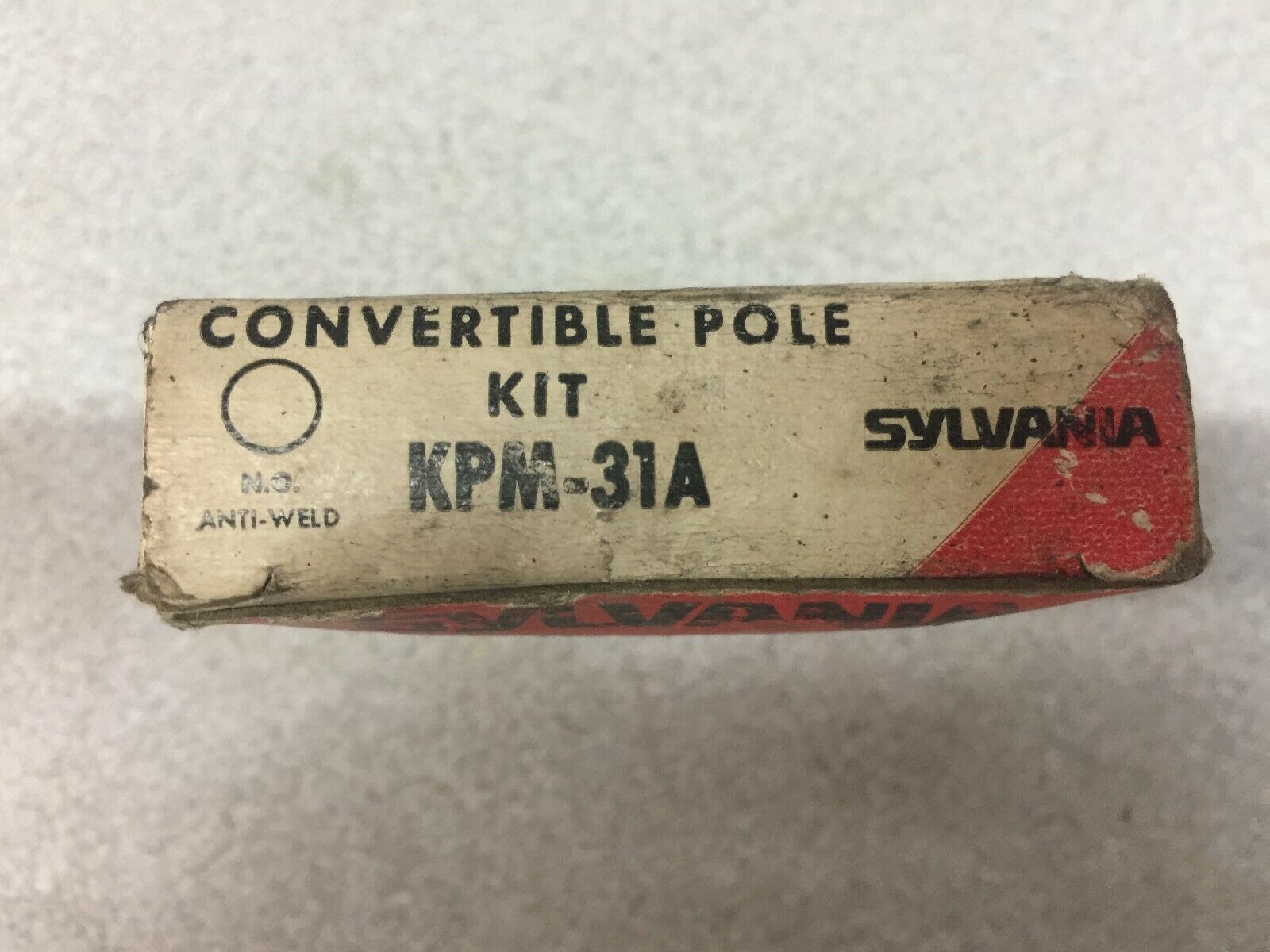 NEW IN BOX SYLVANIA CONVERTIBLE POLE KIT KPM-31A