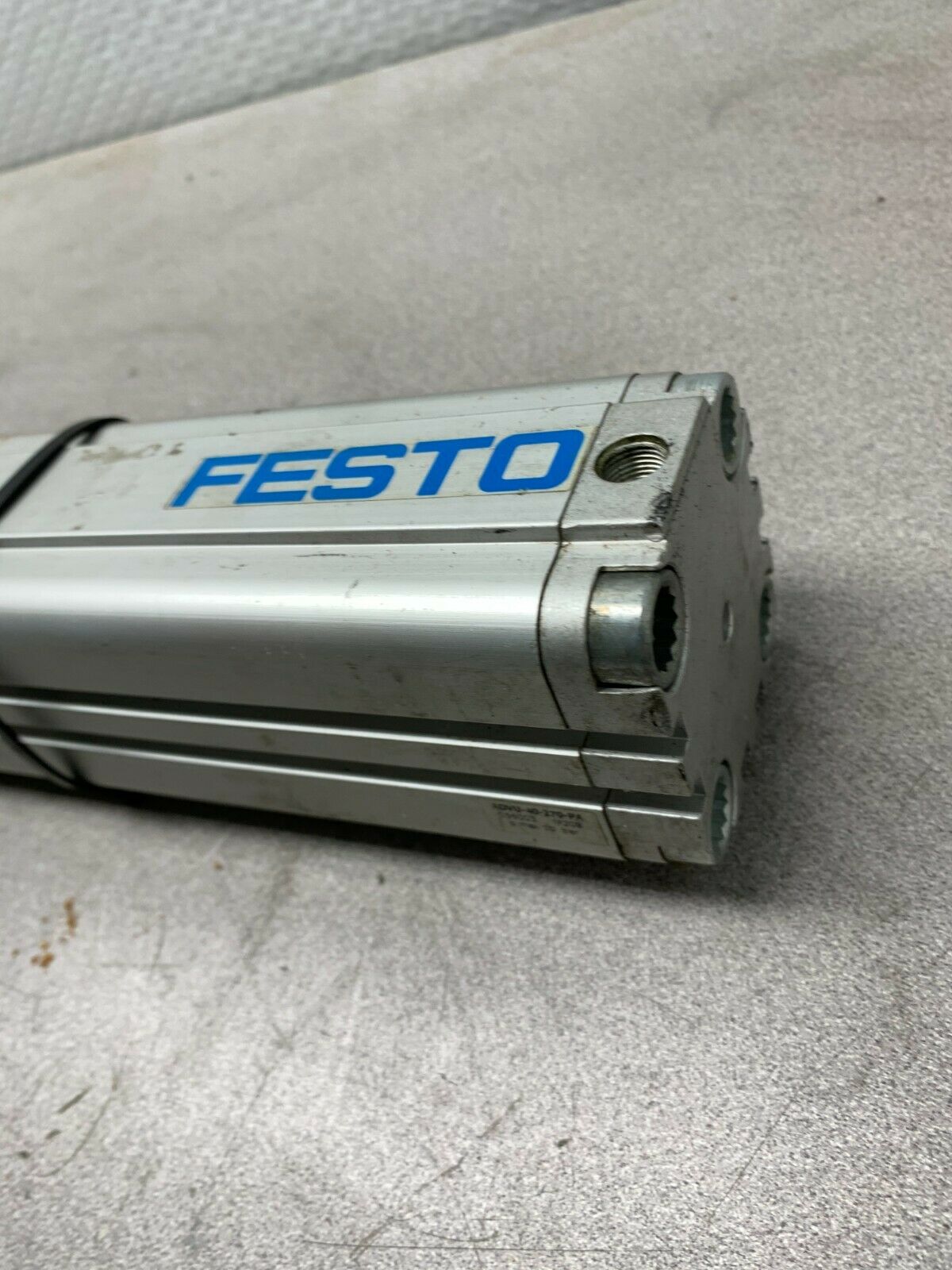 USED FESTO PNEUMATIC CYLINDER ADVU-40-270-PA