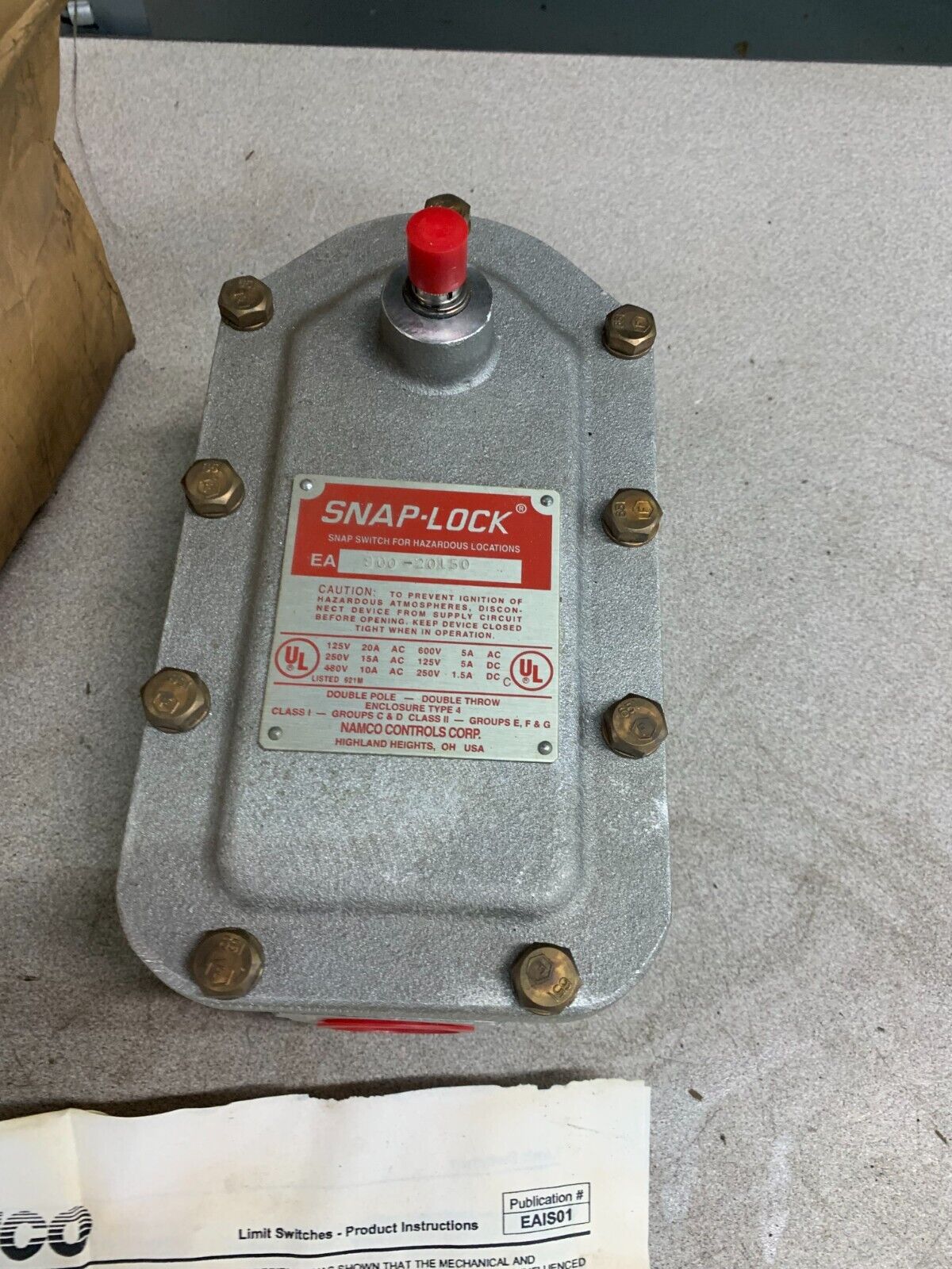 NEW IN BOX NAMCO SNAP-LOCK LIMIT SWITCH EA800-20150