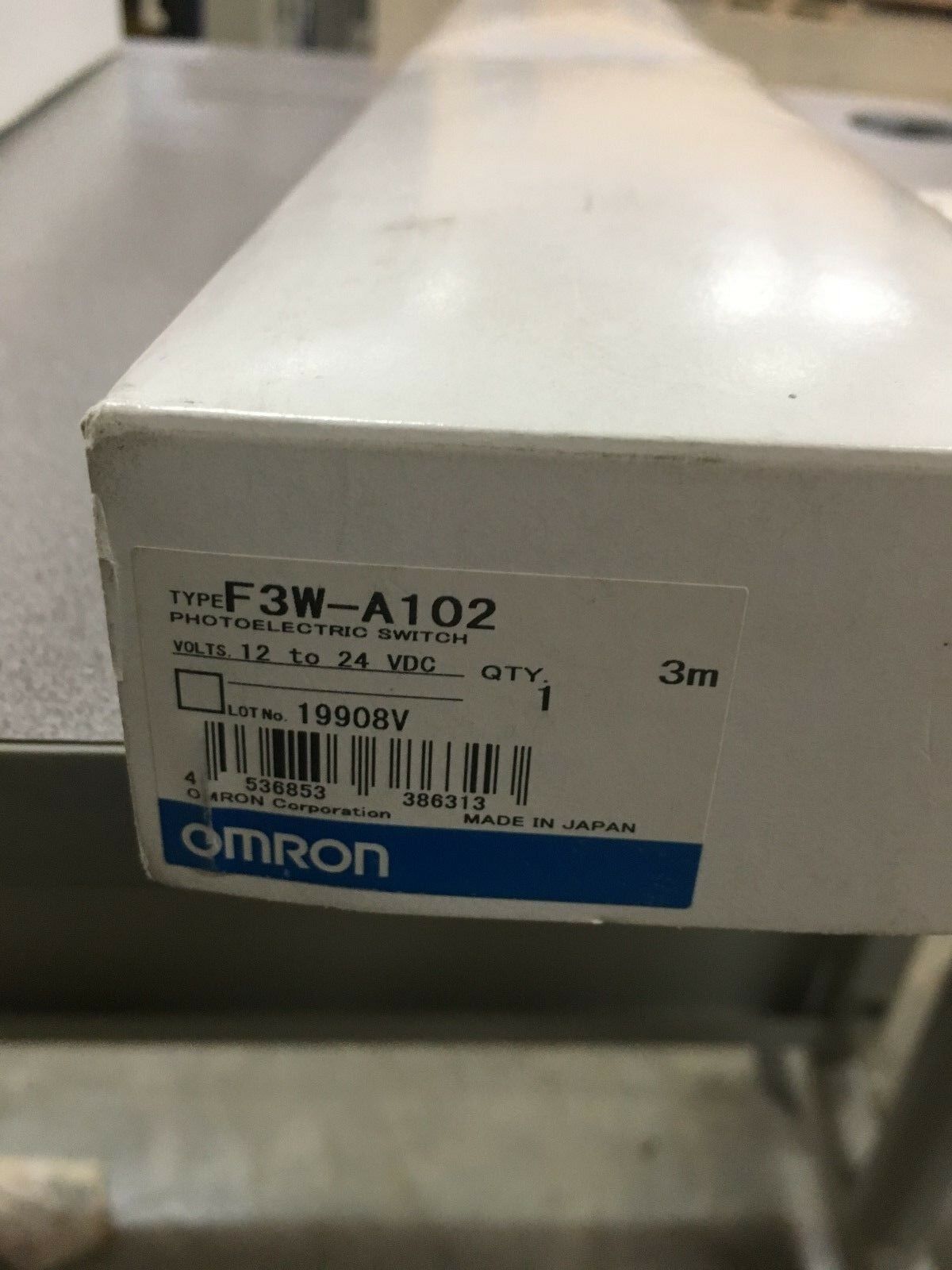 NEW IN BOX OMRON LINE SENSOR SET F3W-A102-L AND F3W-A102-D