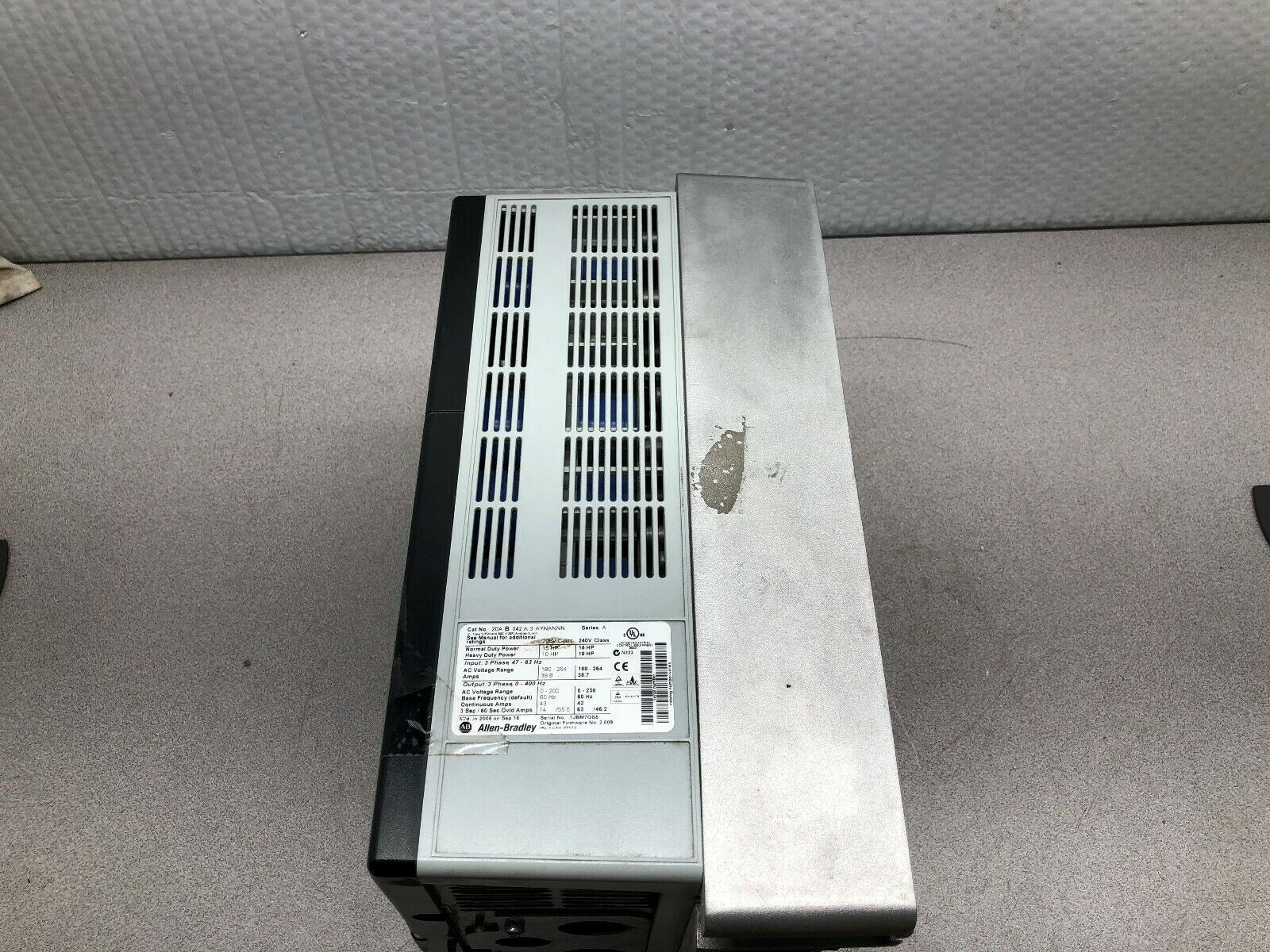 USED POWERFLEX 70 15 HP 240 VAC 3 PH 0-400 HZ FREQUENCY DRIVE 20A B 042 A3 AYNAN