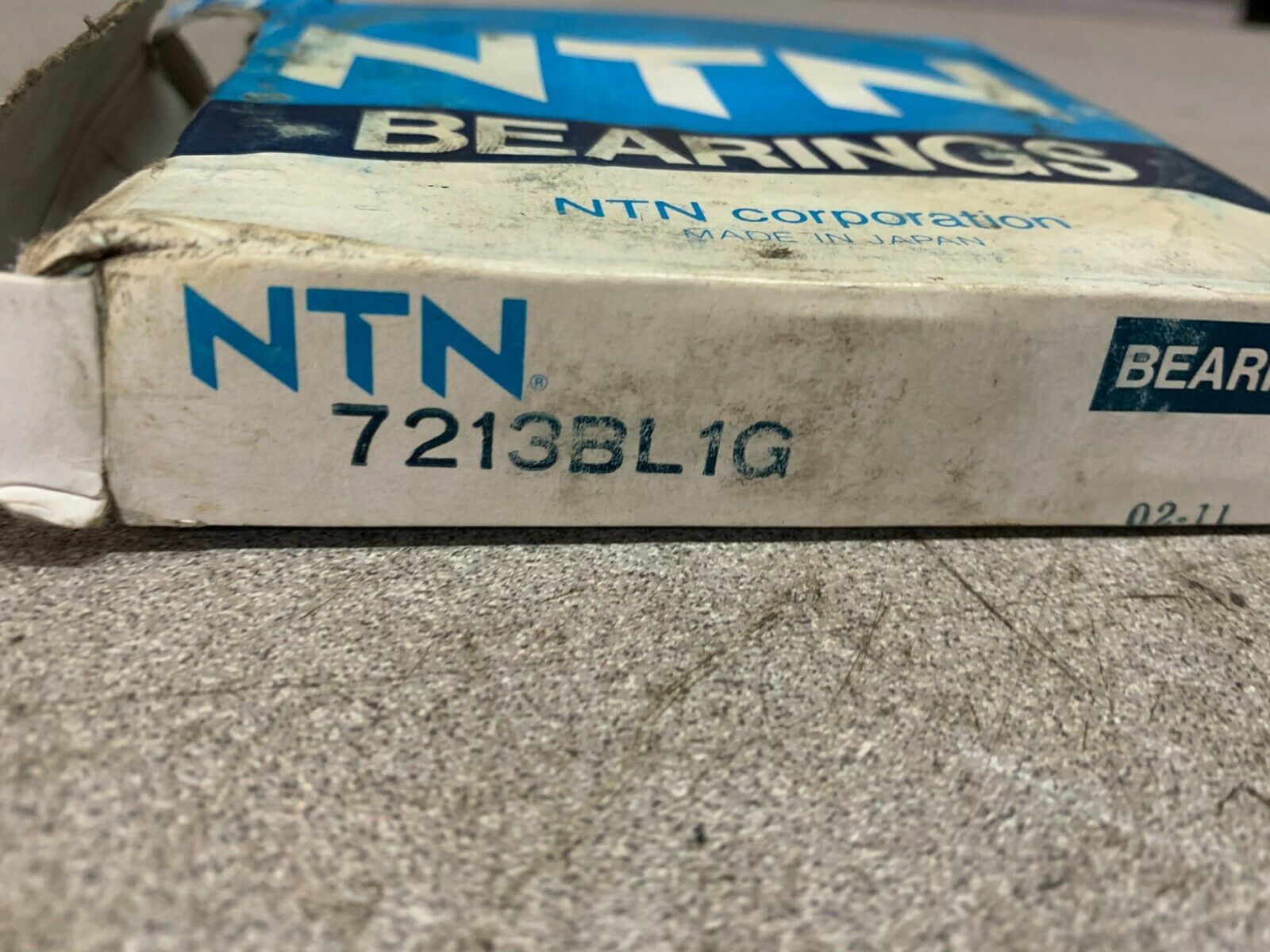 NEW IN BOX NTN BALL BEARING 7213BL1G