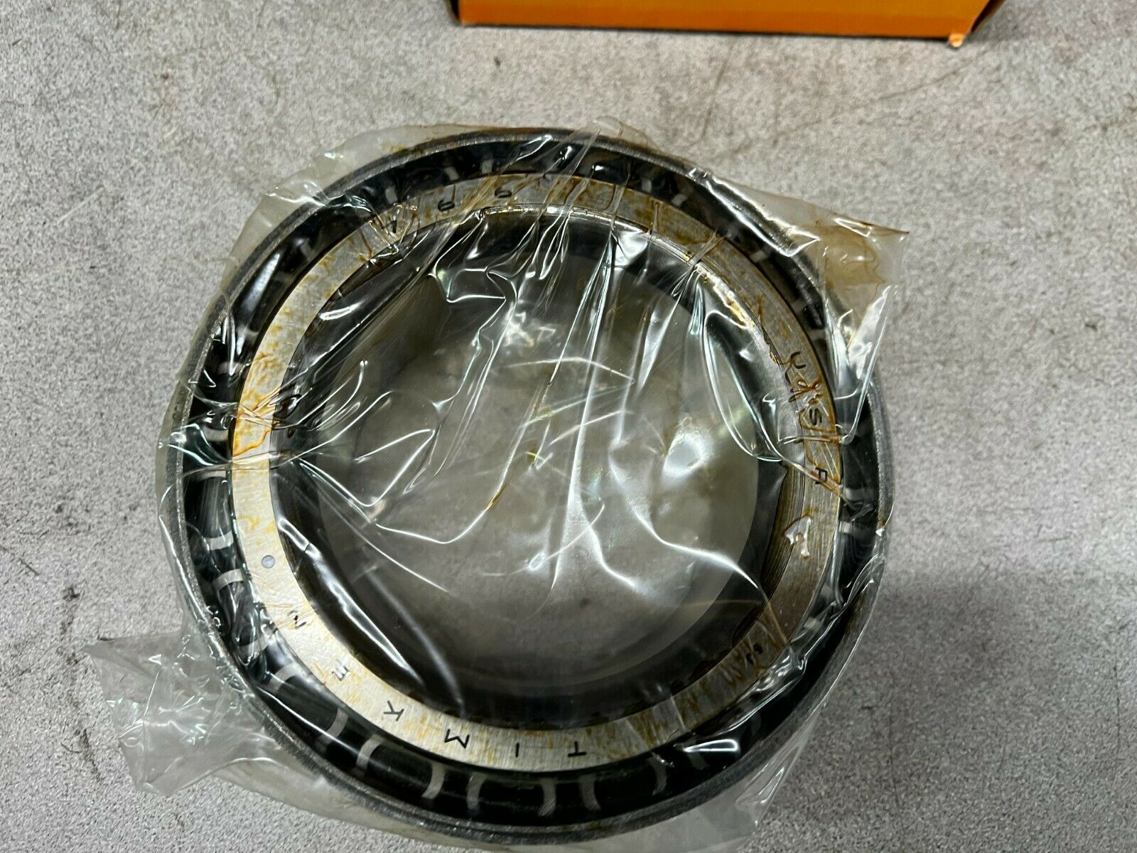 NEW IN BOX TIMKEN ROLLER BEARING 766