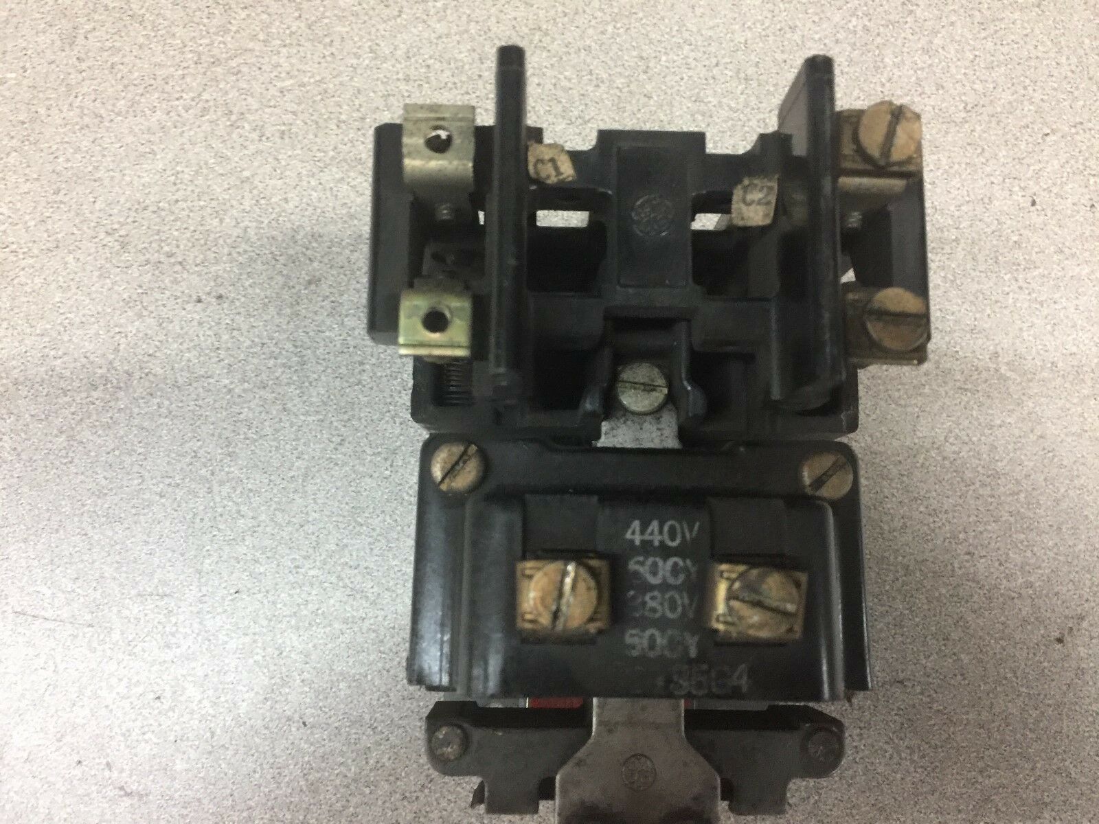 USED GE CONTROL RELAY CR2810A17AA