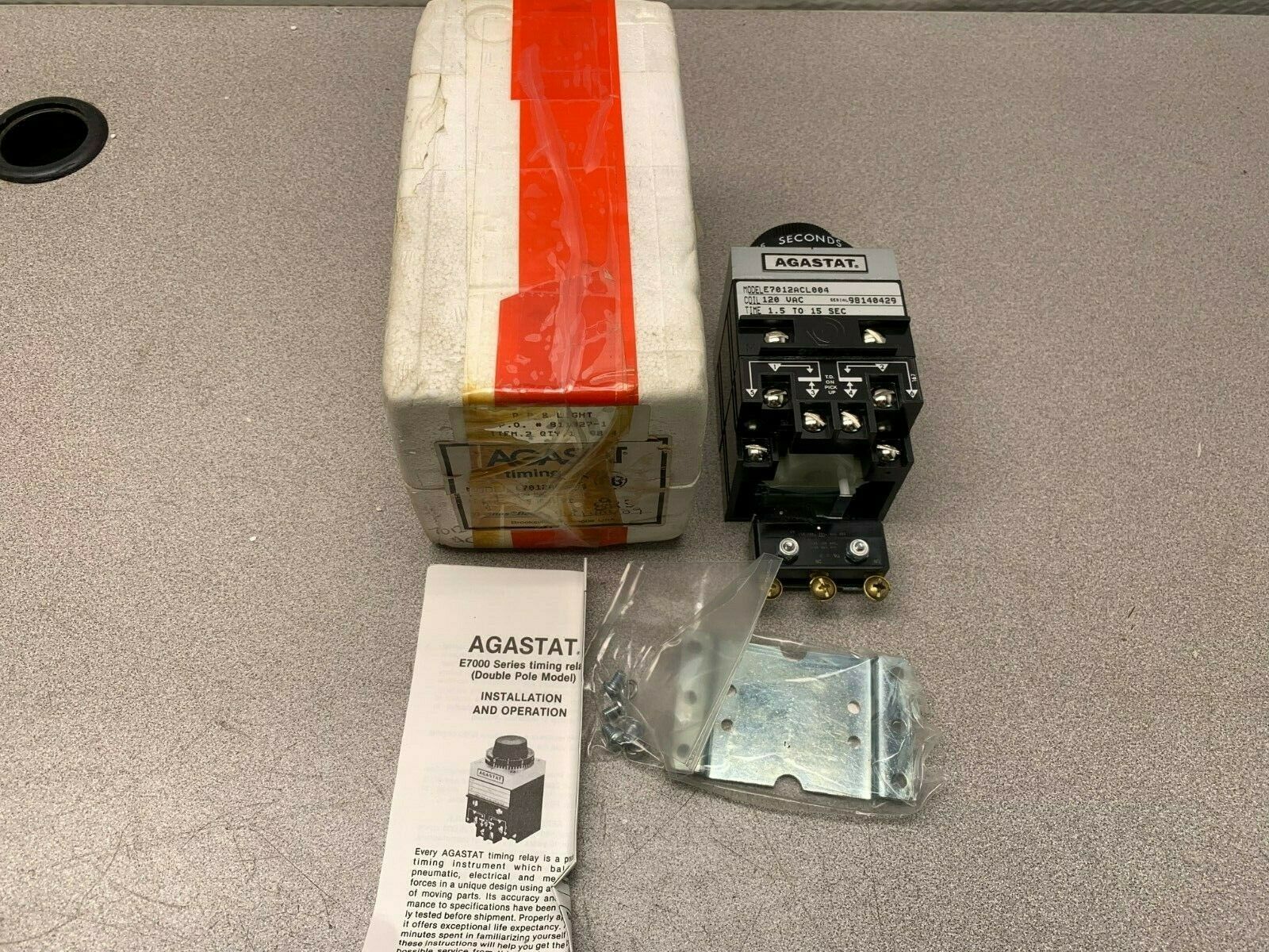 NEW AGASTAT 120VAC. TIMER 1.5-15 SEC. TIMING RELAY E7012ACL004