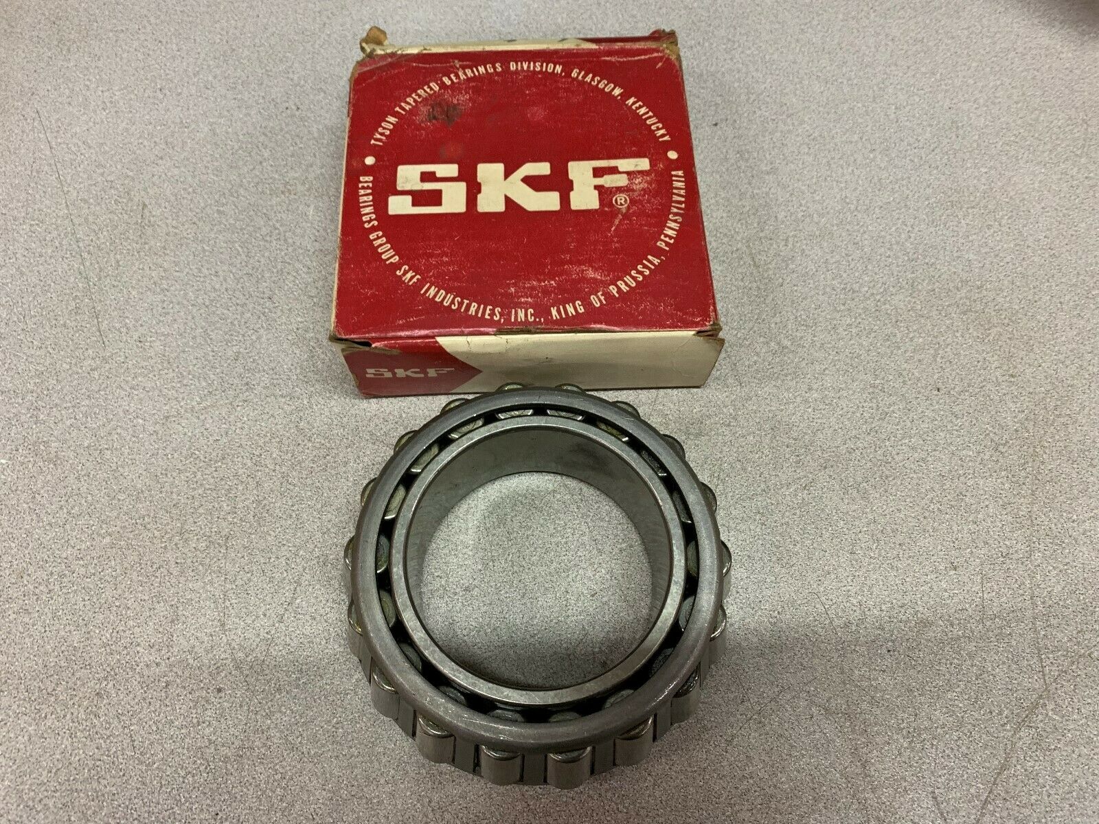 NEW IN BOX SKF BEARING 749 HZ-BF25