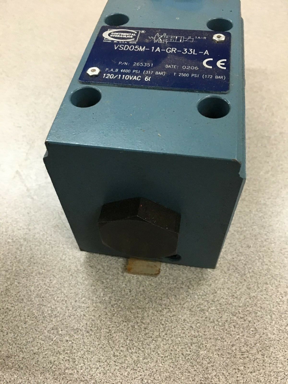 NEW NO BOX CONTINENTAL HYDRAULICS VALVE VSD05M-1A-GR-33L-A